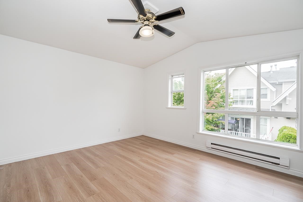62-6450 199 Street, Langley, BC - Indoor Photo Showing Other Room