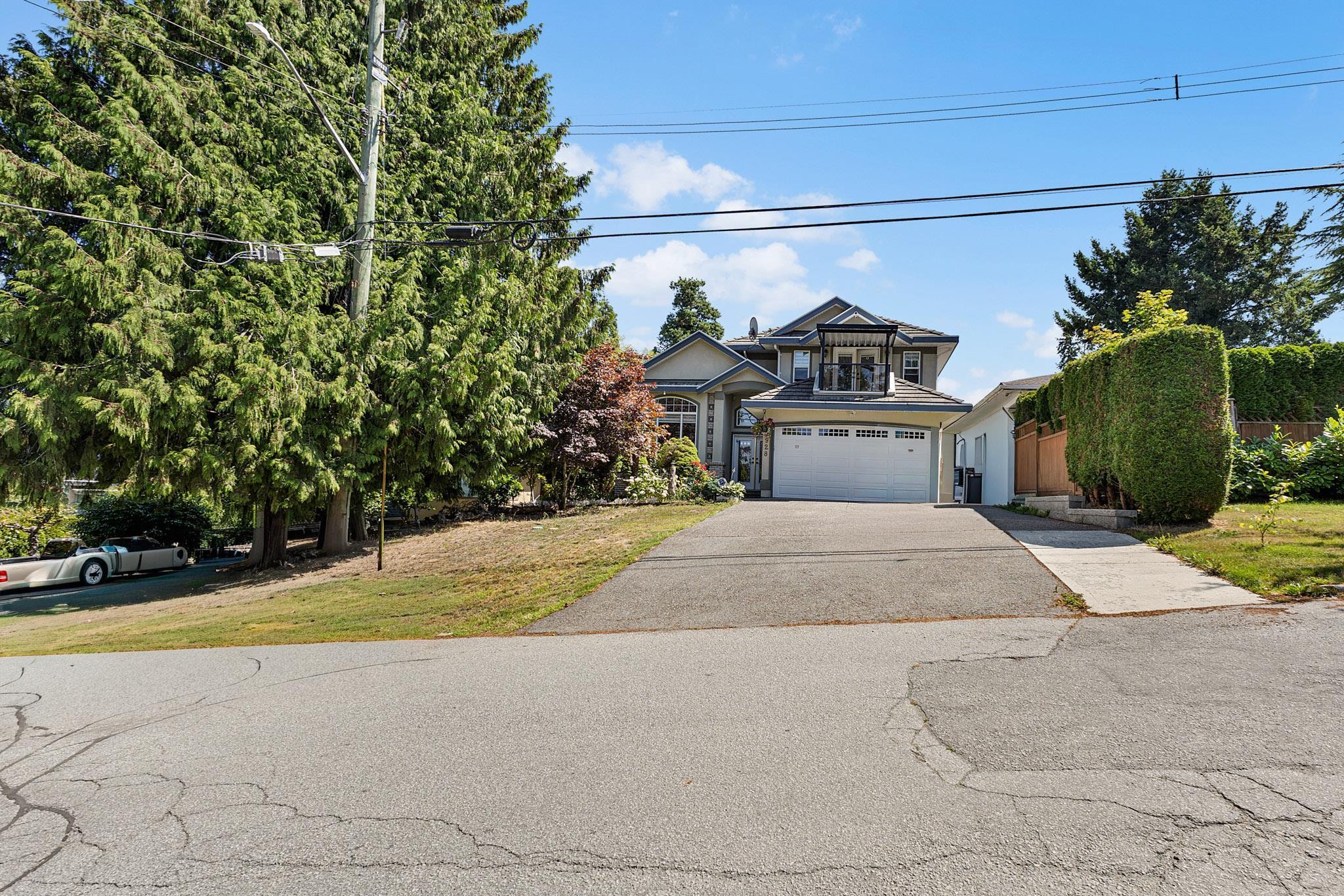 9928 116 Street, Surrey, BC - Outdoor