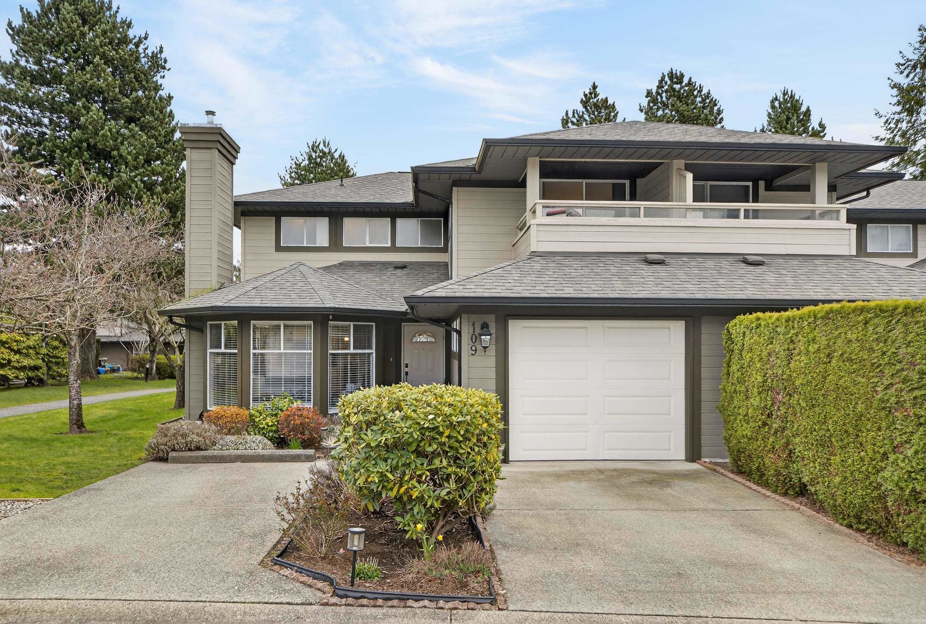 109-16080 82 Avenue, Surrey, BC - Outdoor