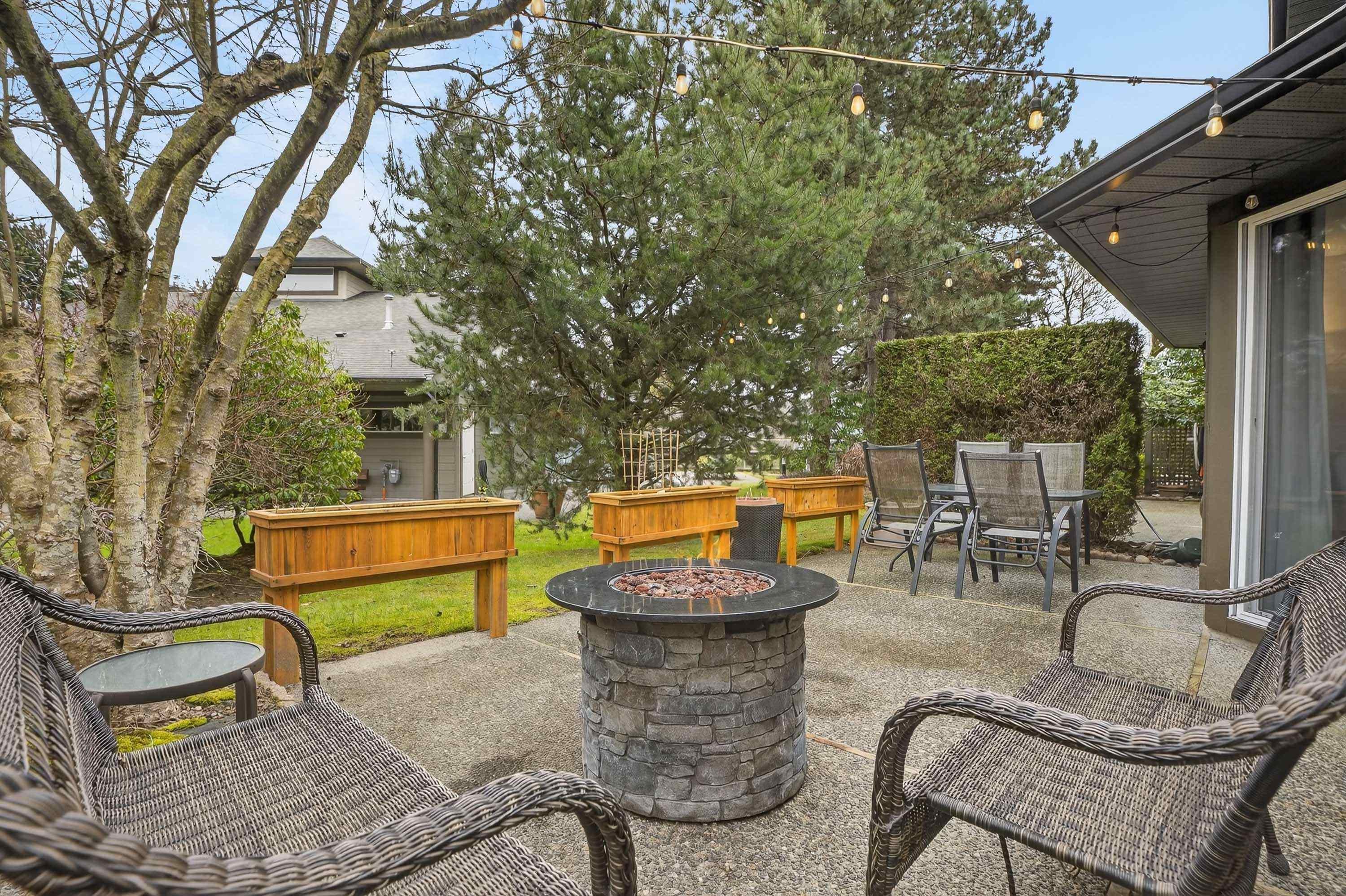 109-16080 82 Avenue, Surrey, BC - Outdoor With Deck Patio Veranda