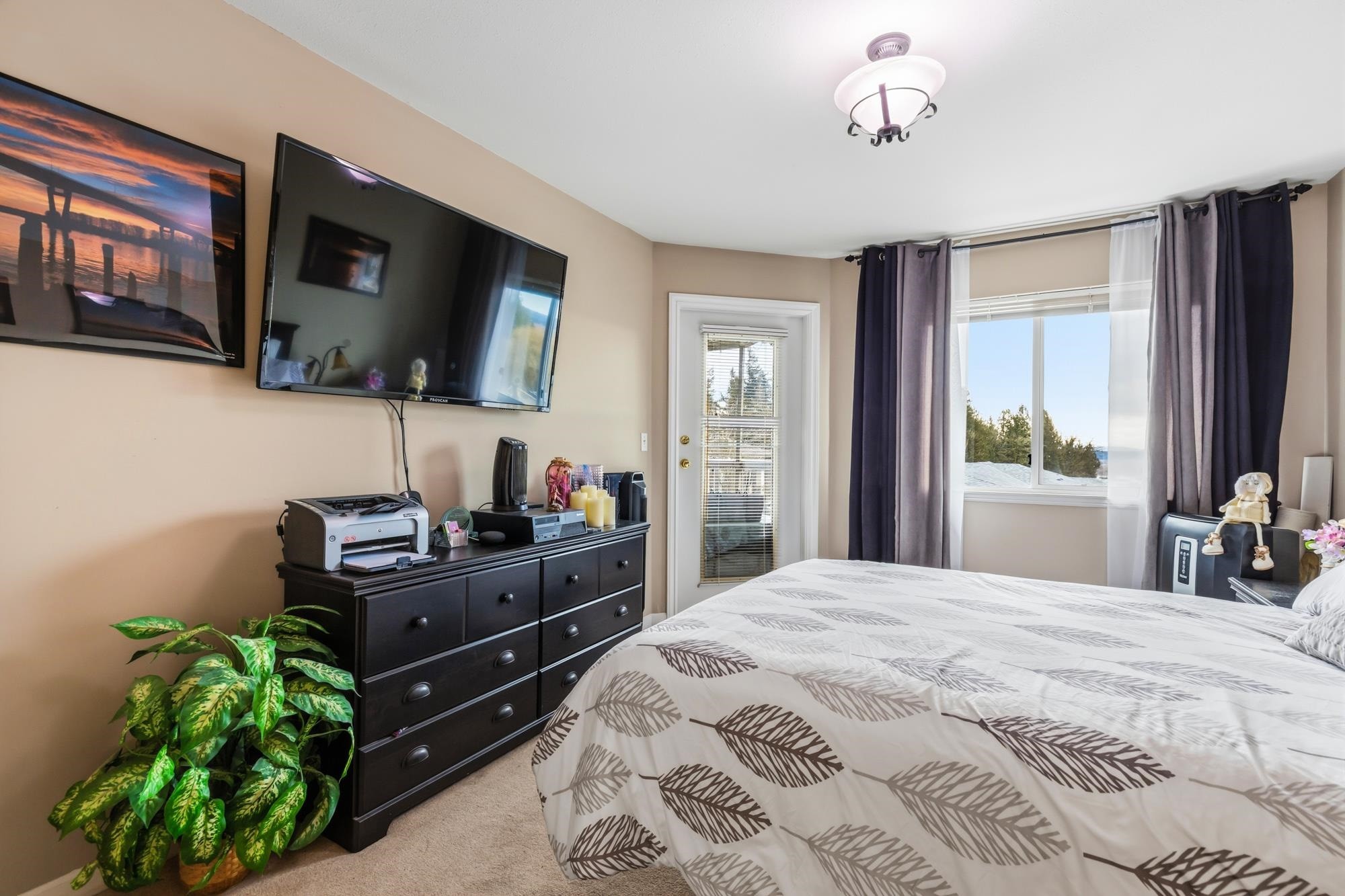 309-7554 Briskham Street, Mission, BC - Indoor Photo Showing Bedroom