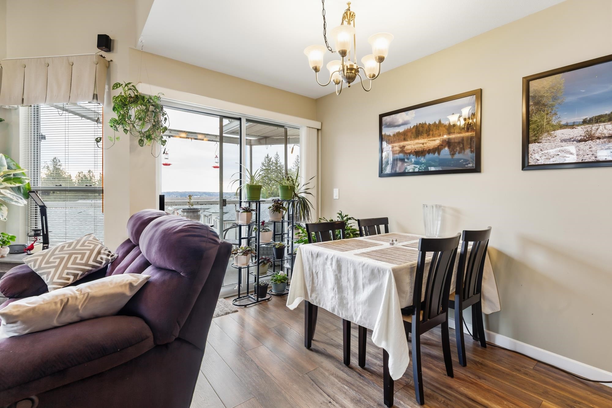 309-7554 Briskham Street, Mission, BC - Indoor Photo Showing Dining Room