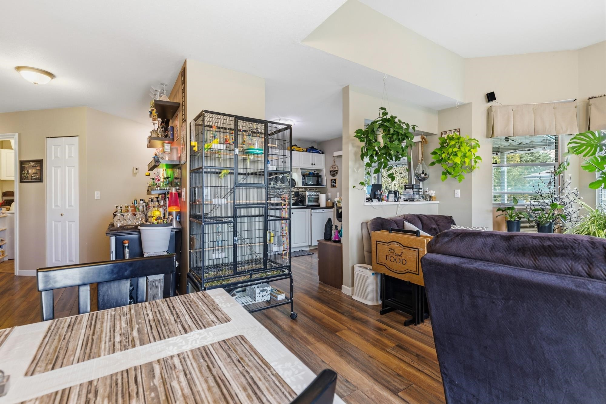 309-7554 Briskham Street, Mission, BC - Indoor Photo Showing Living Room
