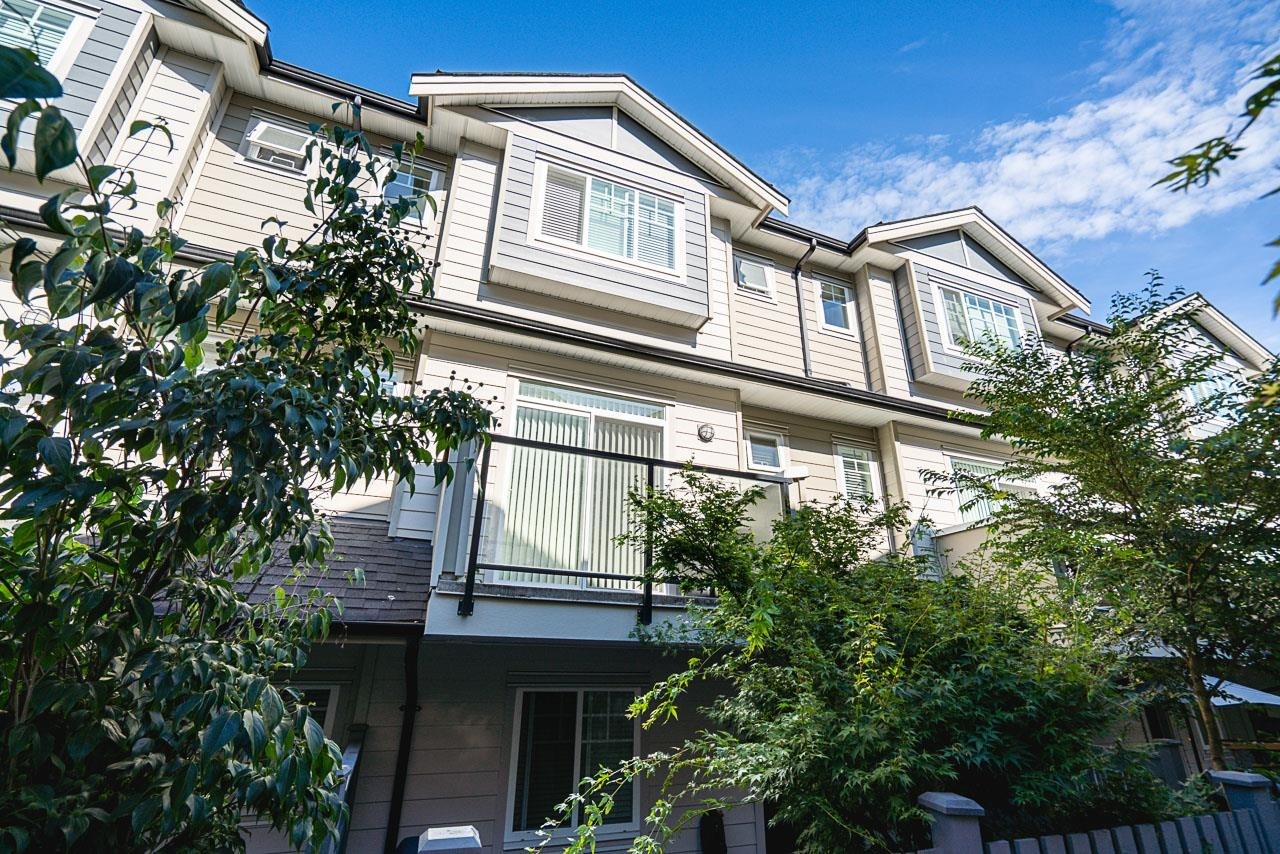 27-13898 64 Avenue, Surrey, BC - Outdoor With Balcony