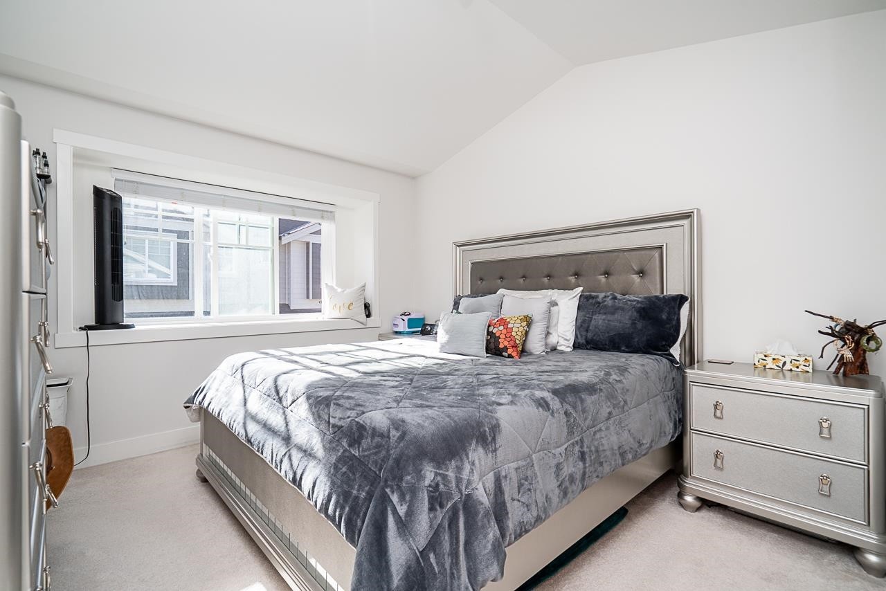 27-13898 64 Avenue, Surrey, BC - Indoor Photo Showing Bedroom