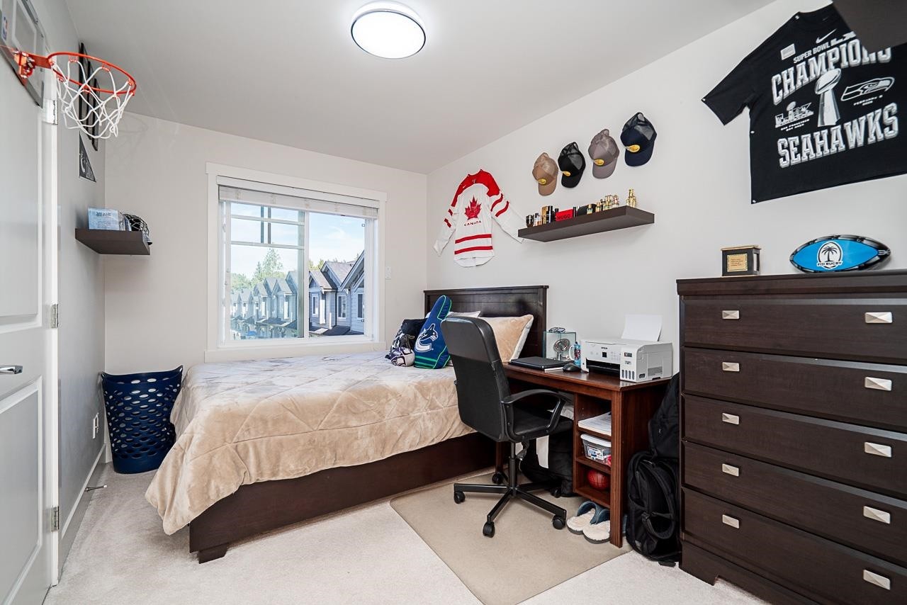 27-13898 64 Avenue, Surrey, BC - Indoor Photo Showing Bedroom