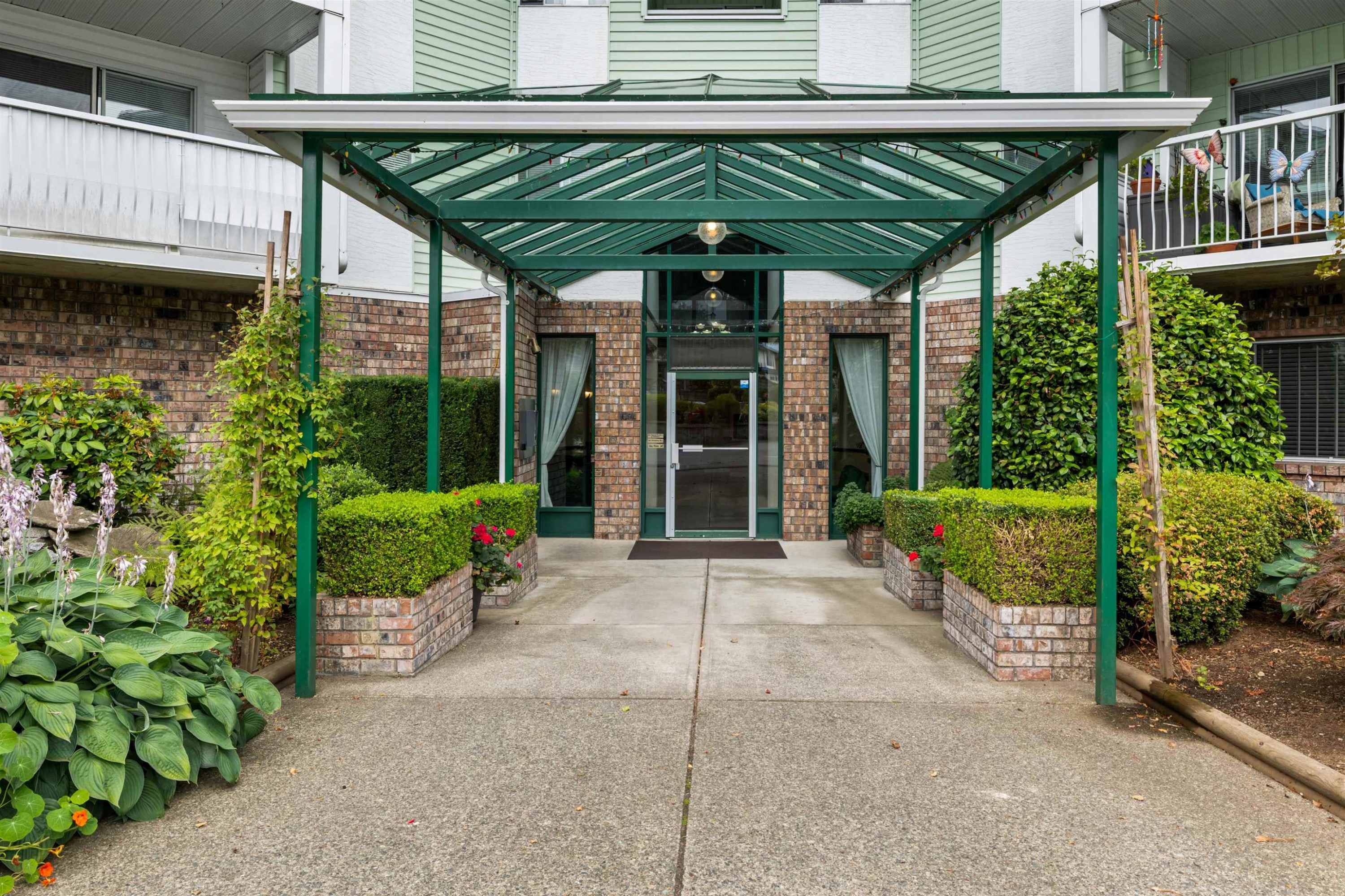 114-31850 Union Avenue, Abbotsford, BC - Outdoor