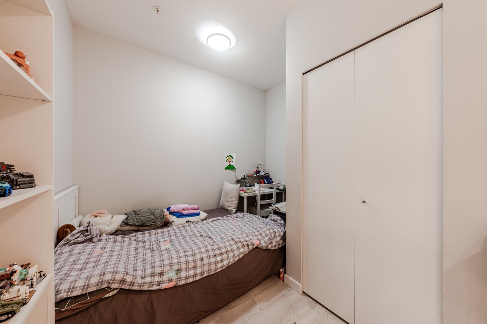 323-13768 108 Avenue, Surrey, BC - Indoor Photo Showing Bedroom