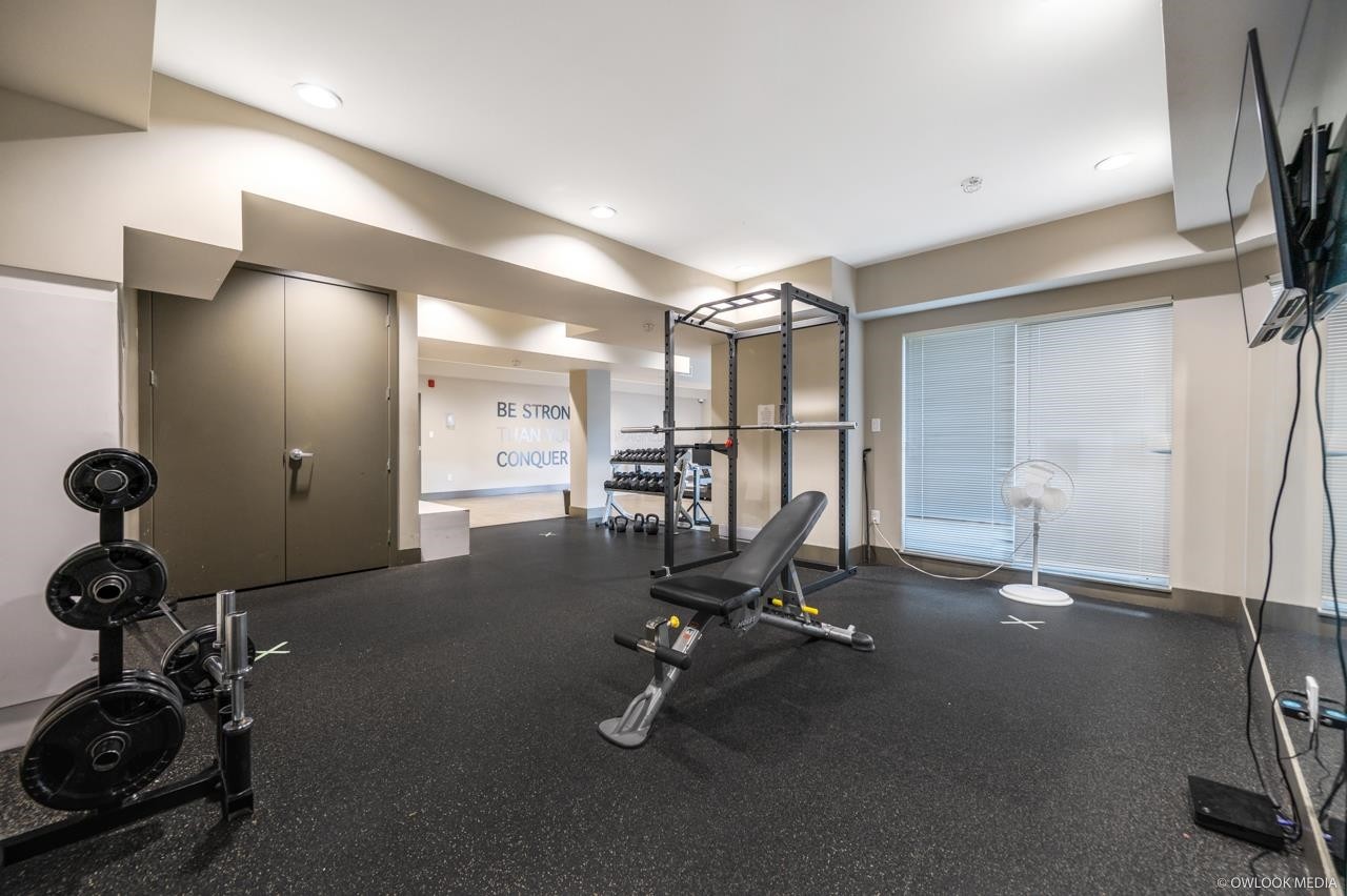 323-13768 108 Avenue, Surrey, BC - Indoor Photo Showing Gym Room
