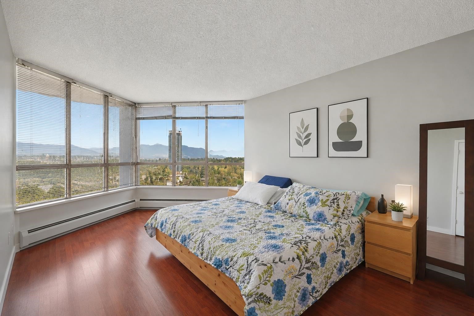 1701-14881 103A Avenue, Surrey, BC - Indoor Photo Showing Bedroom