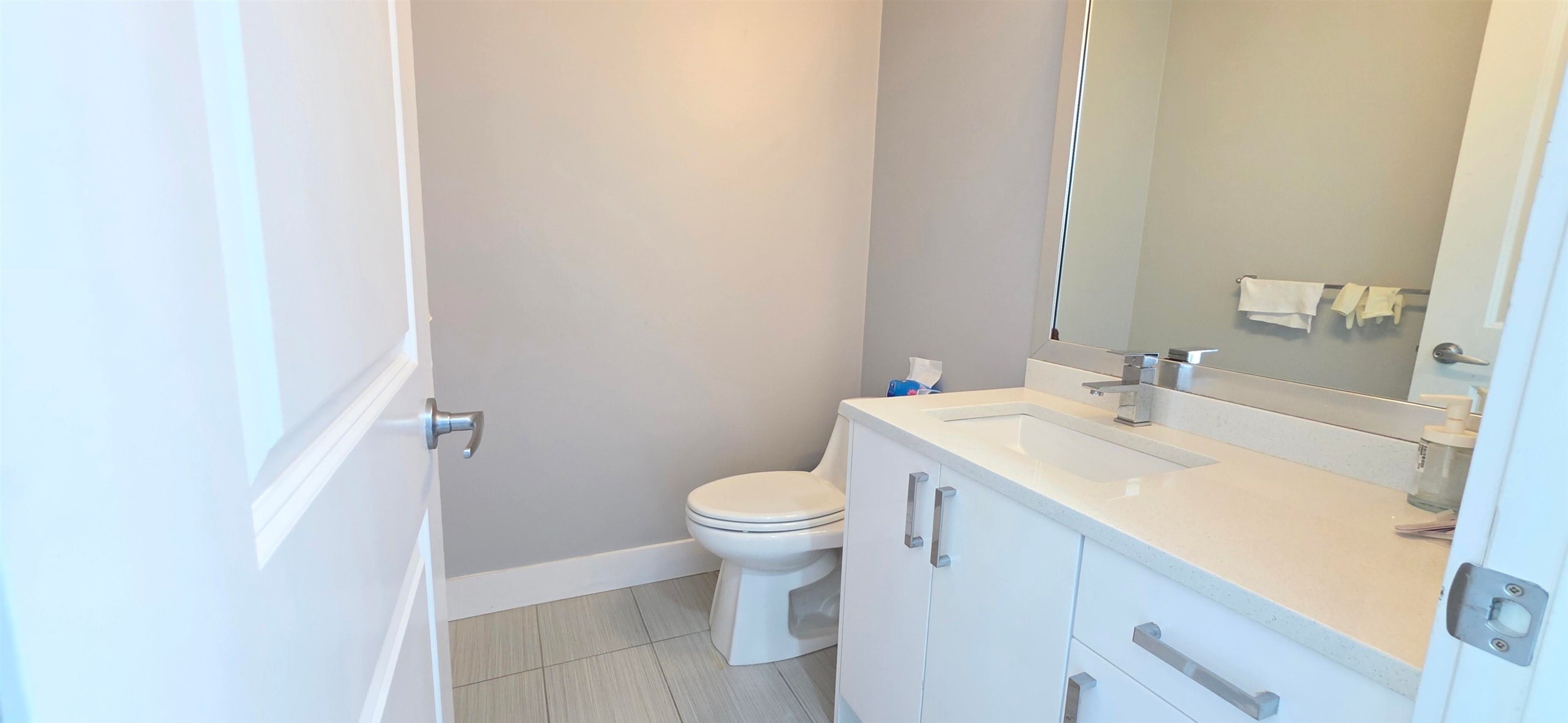1-19753 55A Avenue Avenue, Langley, BC - Indoor Photo Showing Bathroom