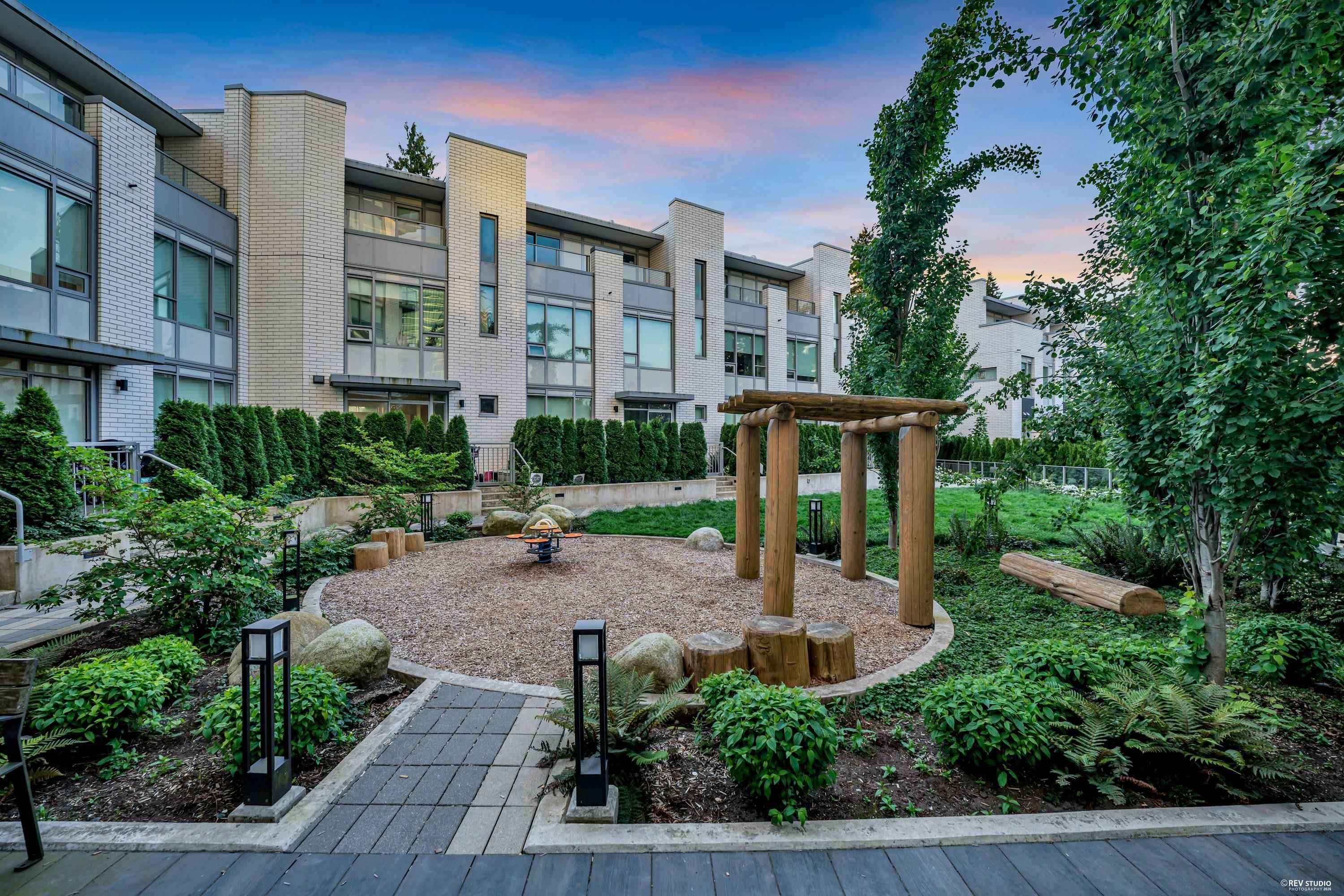 2402-13359 Old Yale Road, Surrey, BC - Outdoor