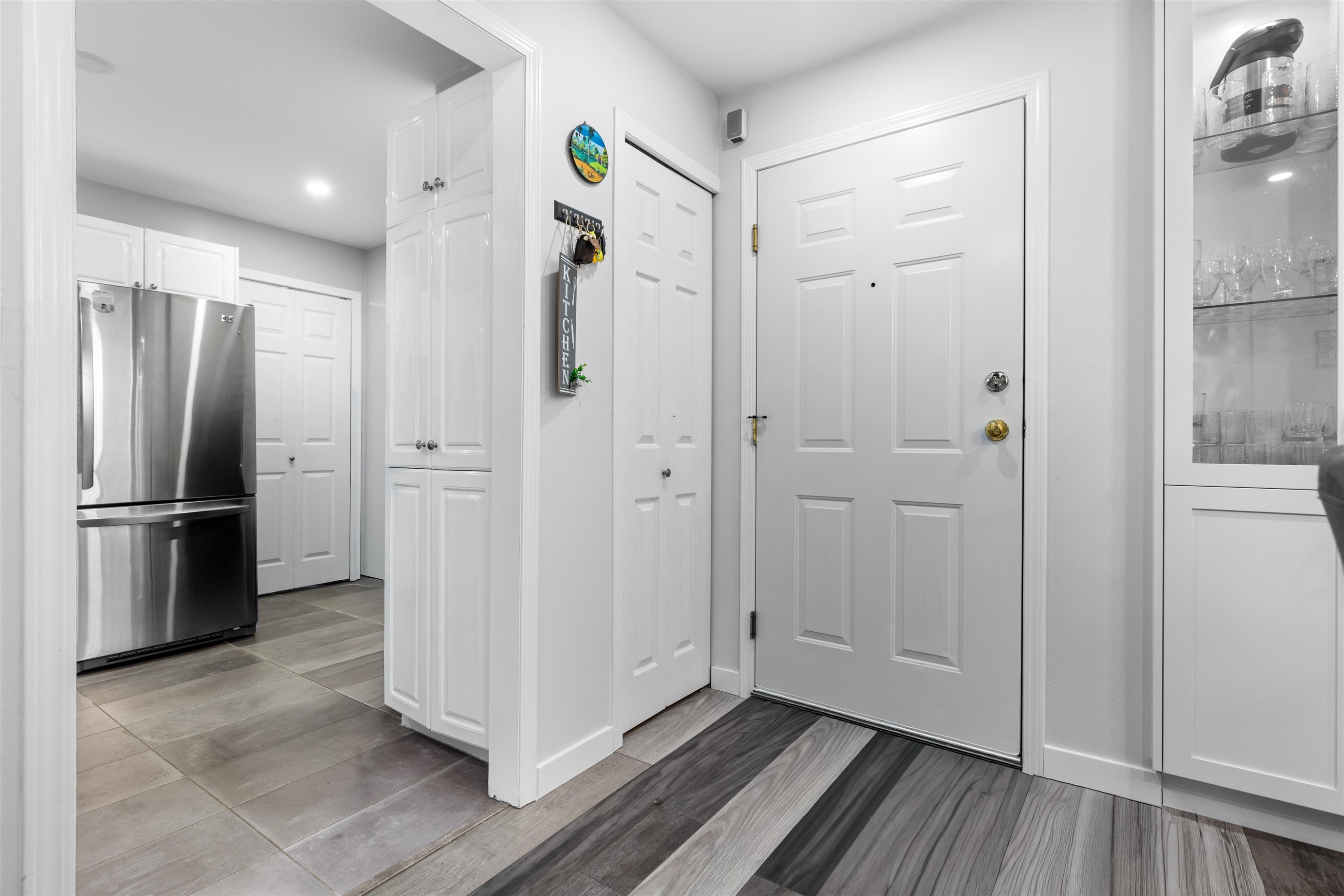 105-12125 75A Avenue, Surrey, BC - Indoor Photo Showing Other Room