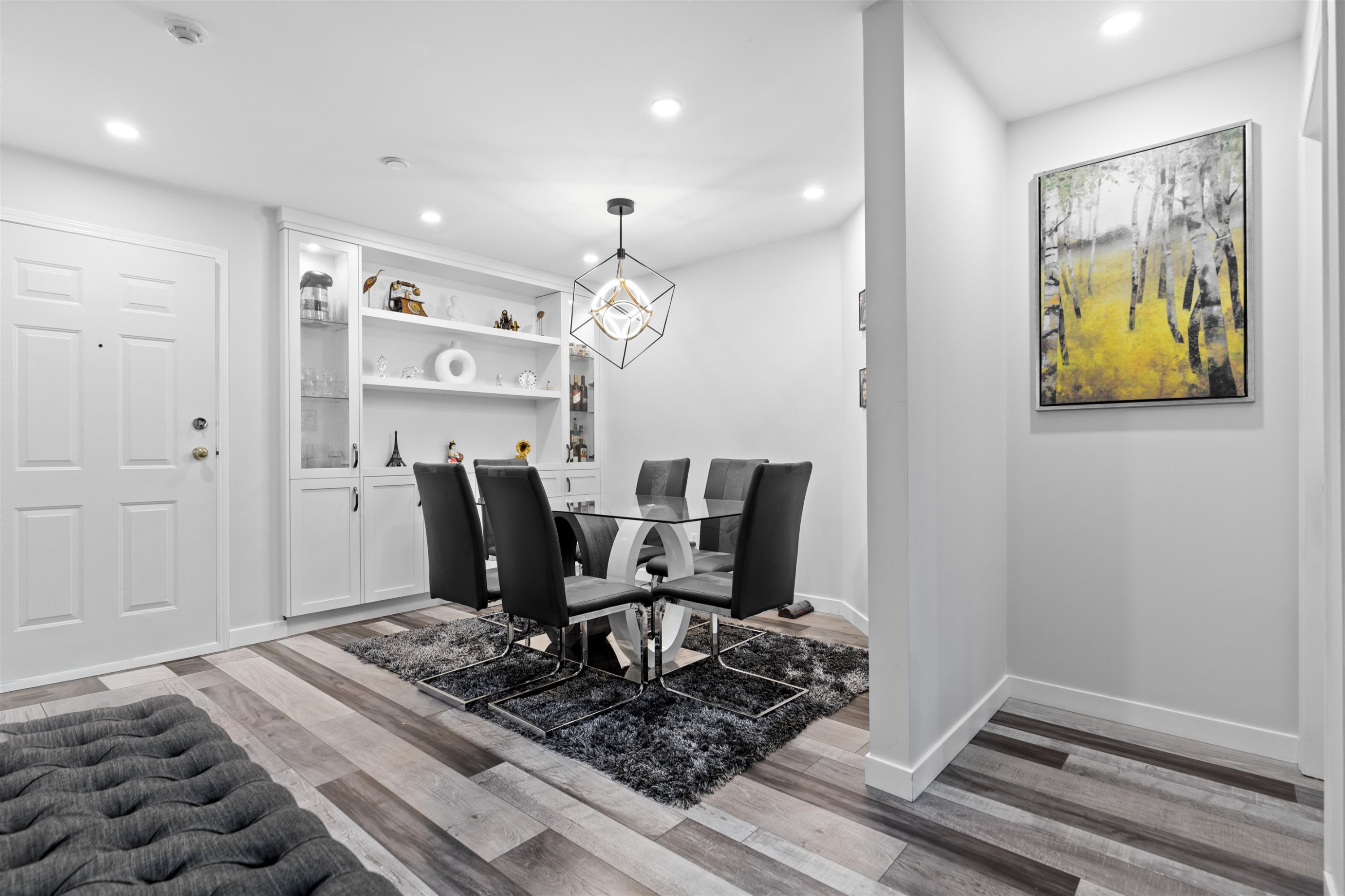105-12125 75A Avenue, Surrey, BC - Indoor