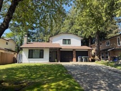 6725 129 Street Surrey, BC V3W 8H8