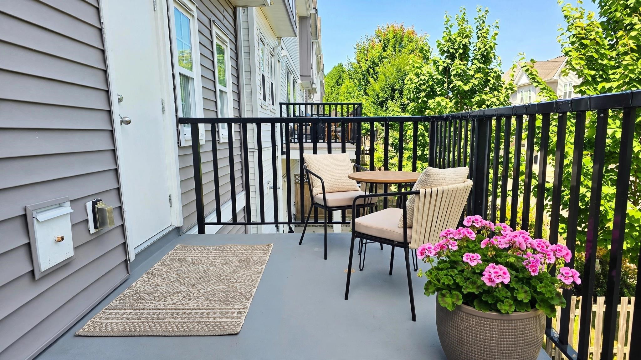 4-8033 166B Street, Surrey, BC - Outdoor With Exterior