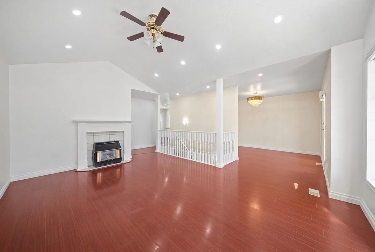 8167 Cedar Street, Mission, BC - Indoor With Fireplace
