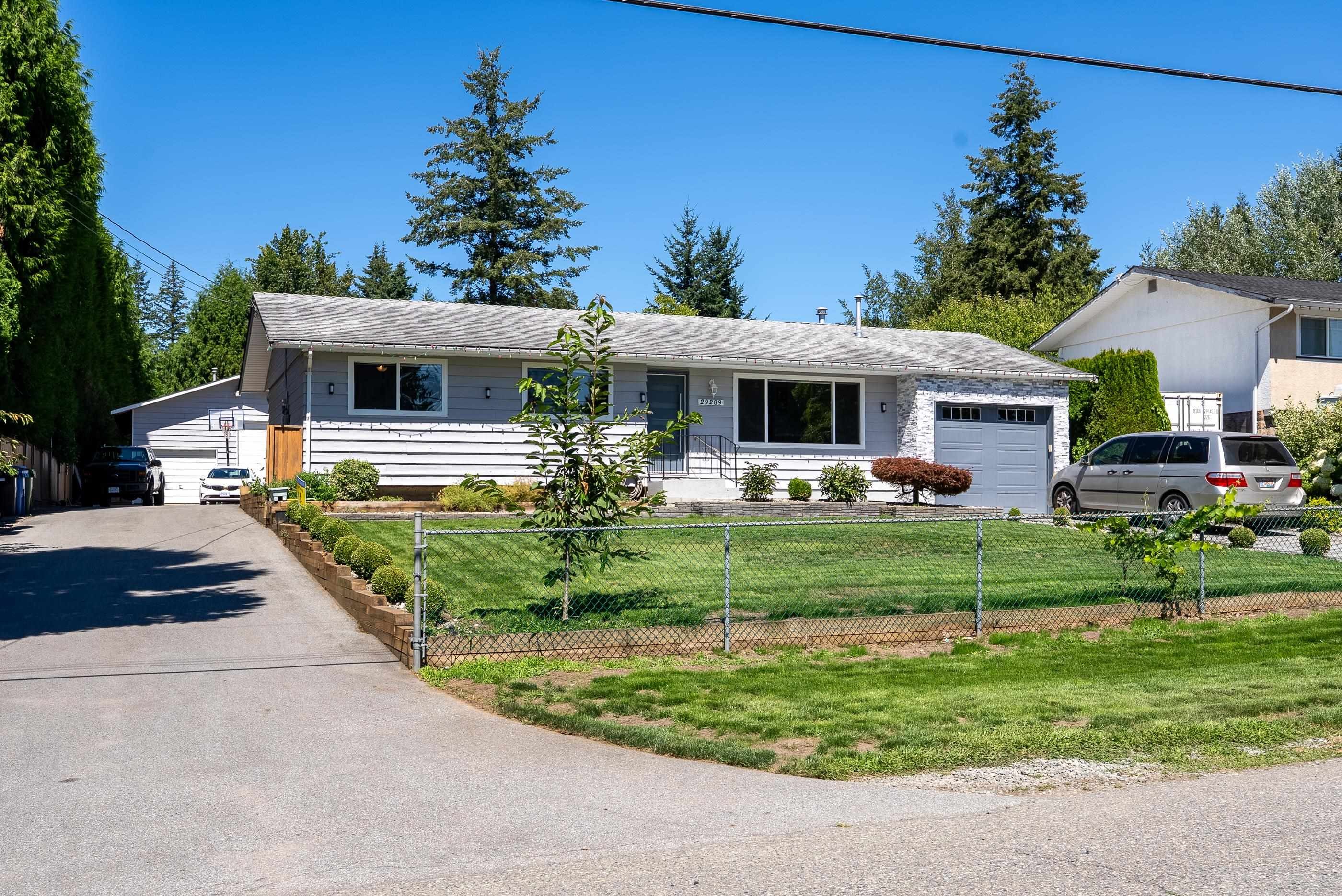29289 Sunvalley Crescent, Abbotsford, BC - Outdoor With Facade