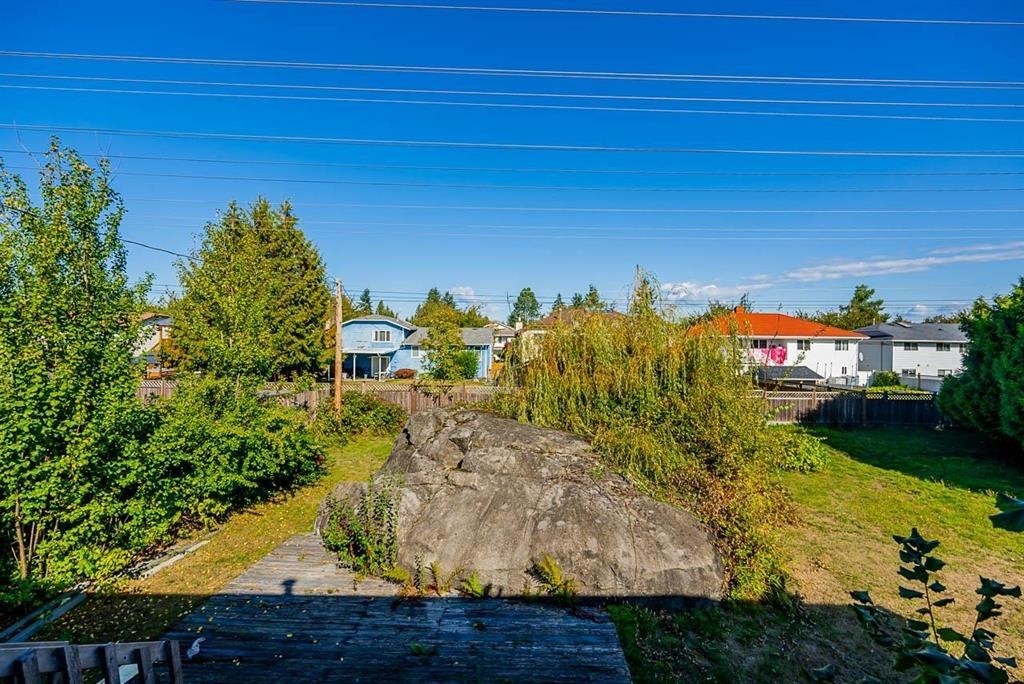 15097 95 Avenue, Surrey, BC - Outdoor