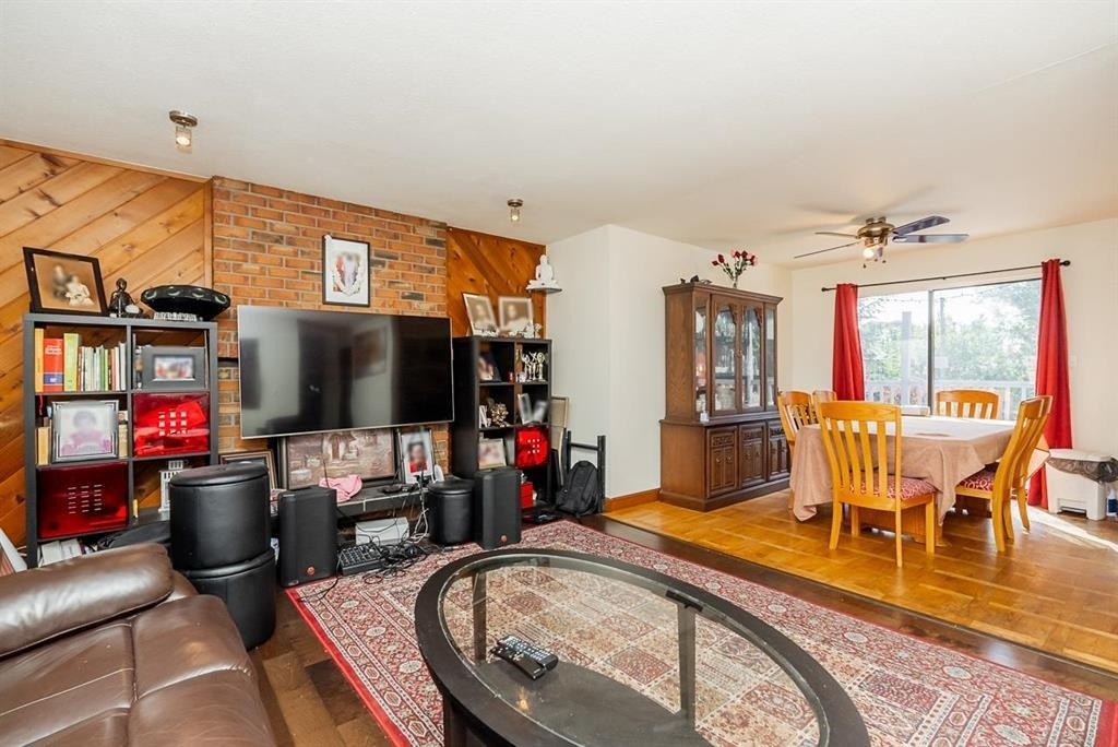 15097 95 Avenue, Surrey, BC - Indoor