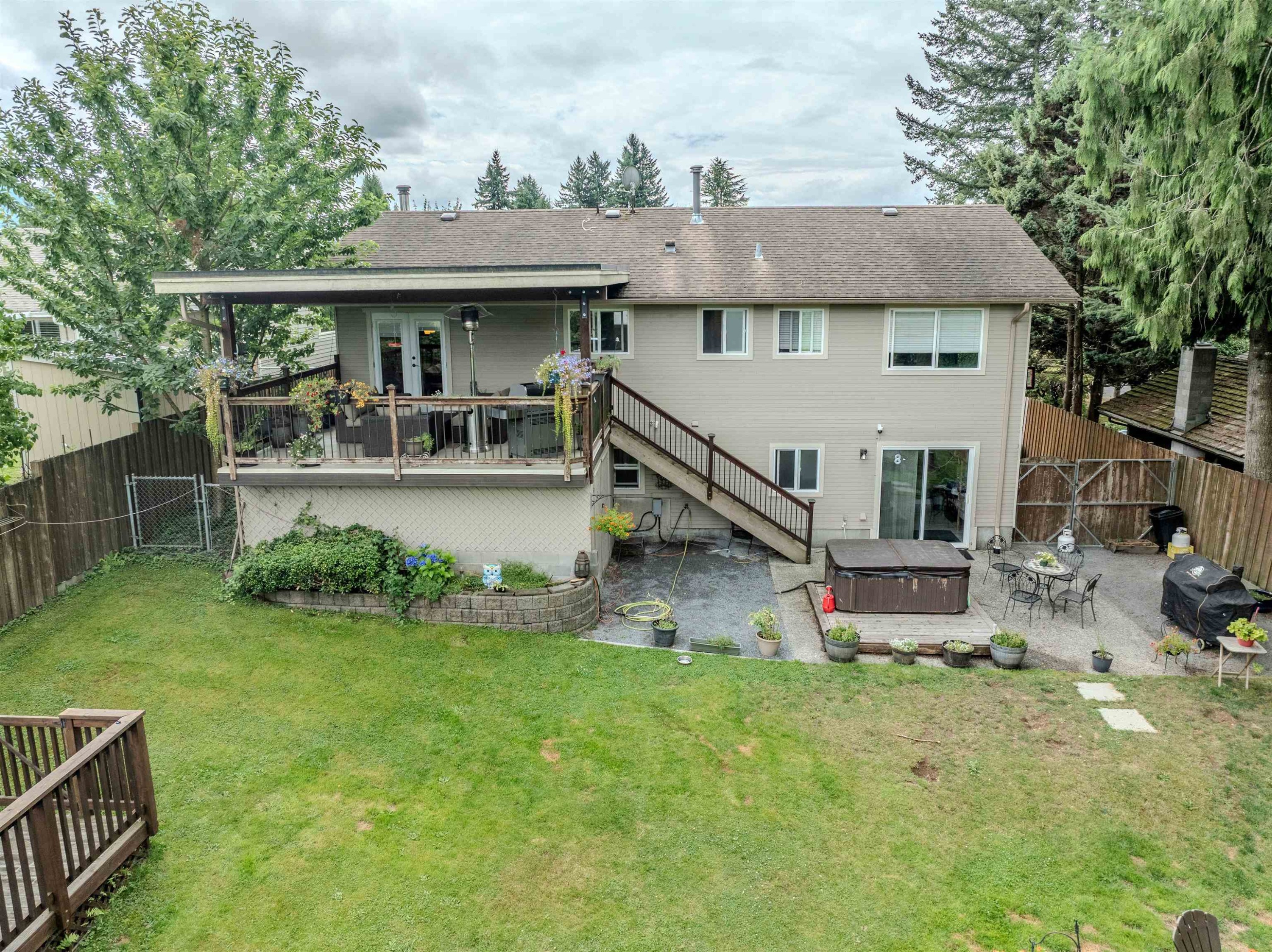 35073 Ewert Avenue, Mission, BC - Outdoor With Deck Patio Veranda