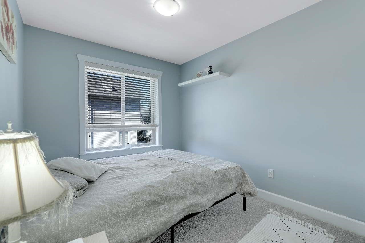 21-19560 68 Avenue, Surrey, BC - Indoor Photo Showing Bedroom