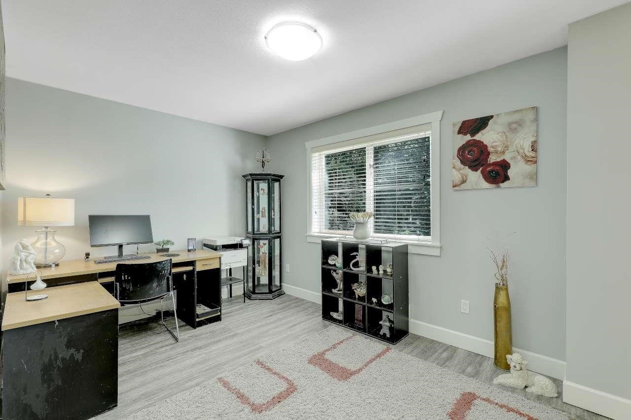 21-19560 68 Avenue, Surrey, BC - Indoor Photo Showing Office