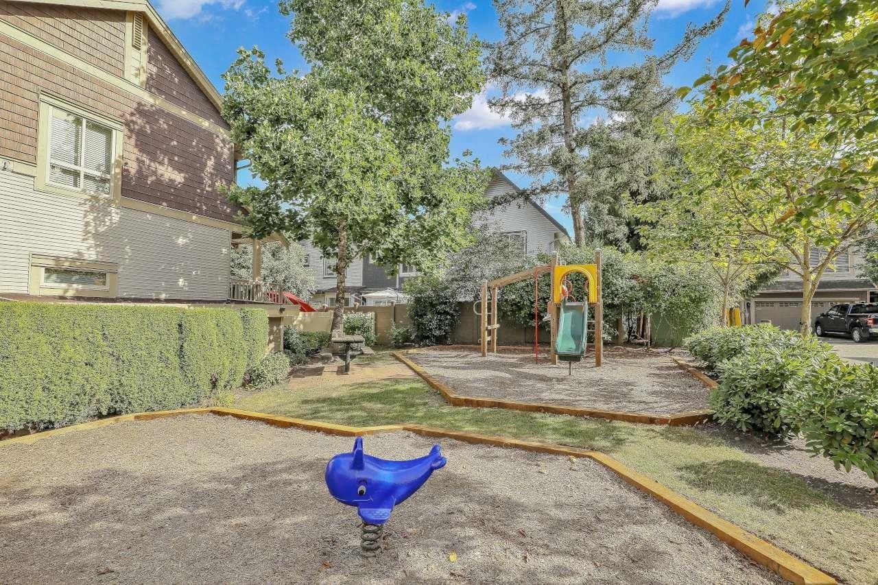 21-19560 68 Avenue, Surrey, BC - Outdoor