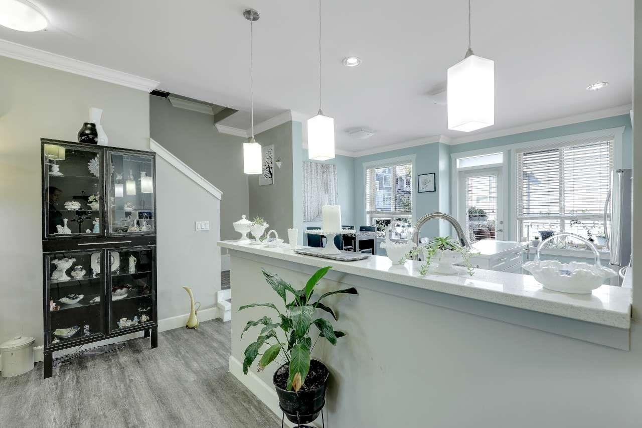 21-19560 68 Avenue, Surrey, BC - Indoor