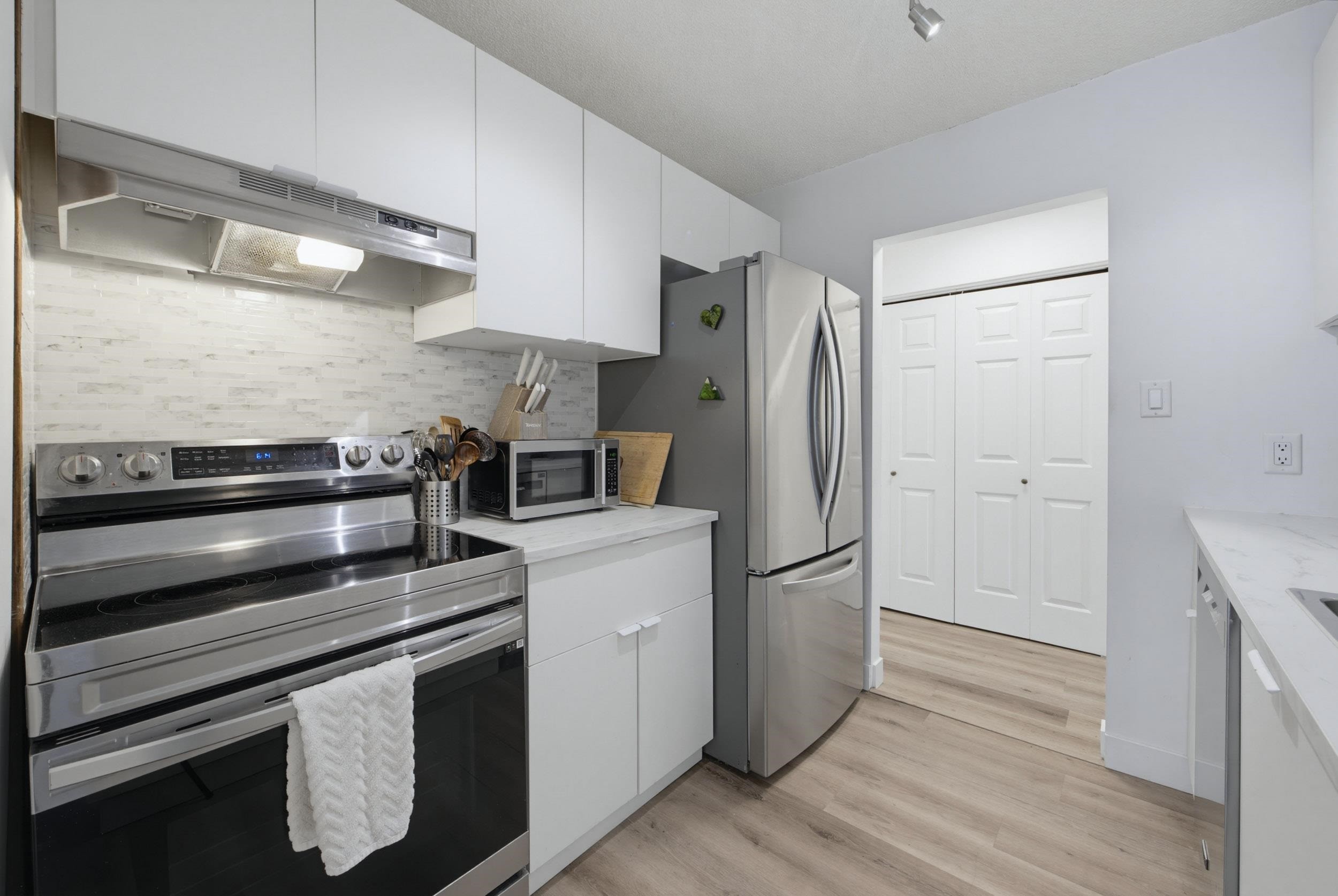 111-7436 Stave Lake Street, Mission, BC - Indoor Photo Showing Kitchen
