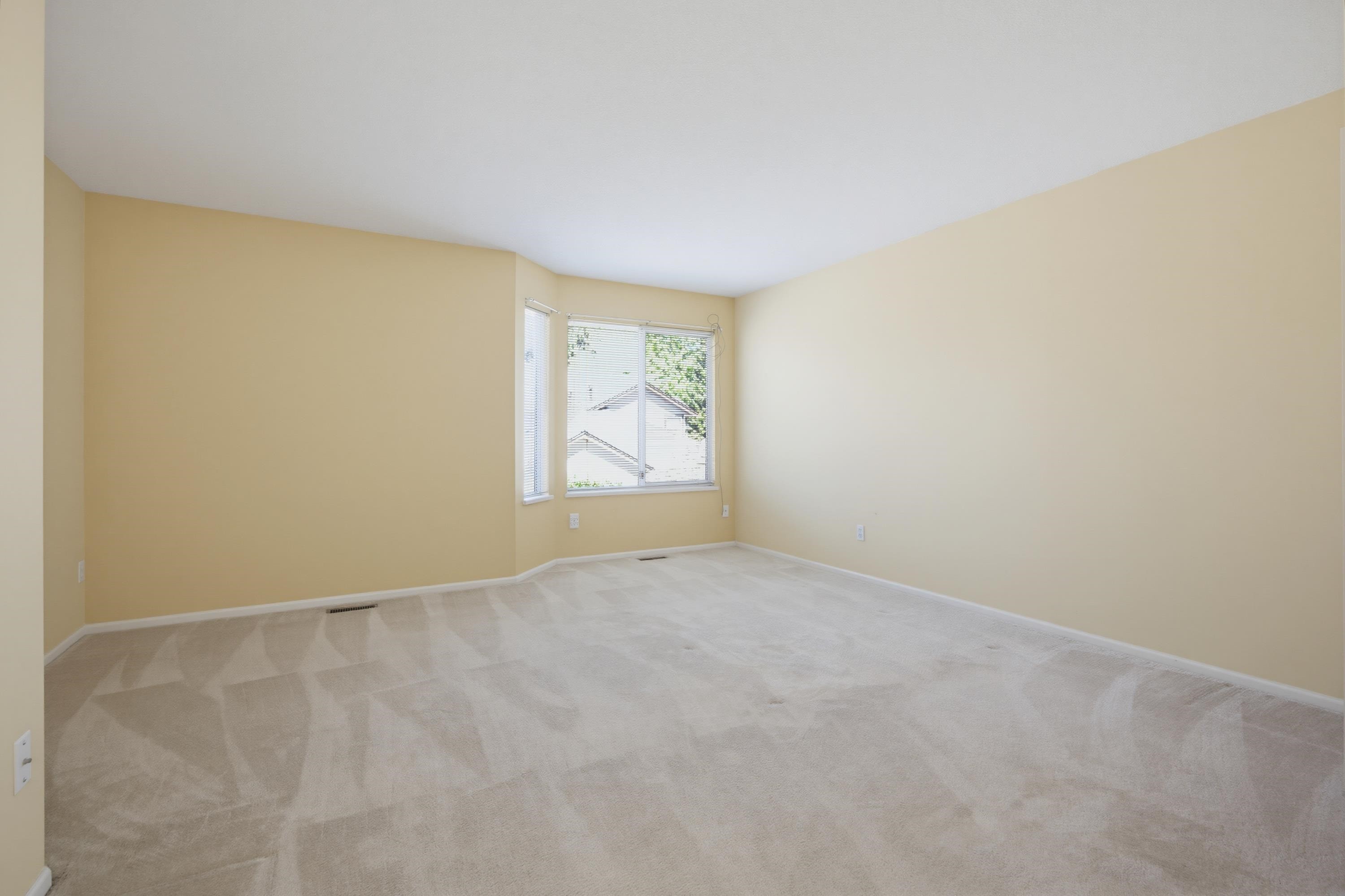 107-15988 83 Avenue, Surrey, BC - Indoor Photo Showing Other Room
