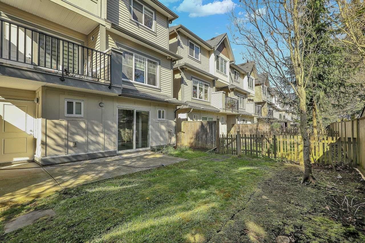 17-6971 122 Street, Surrey, BC - Outdoor