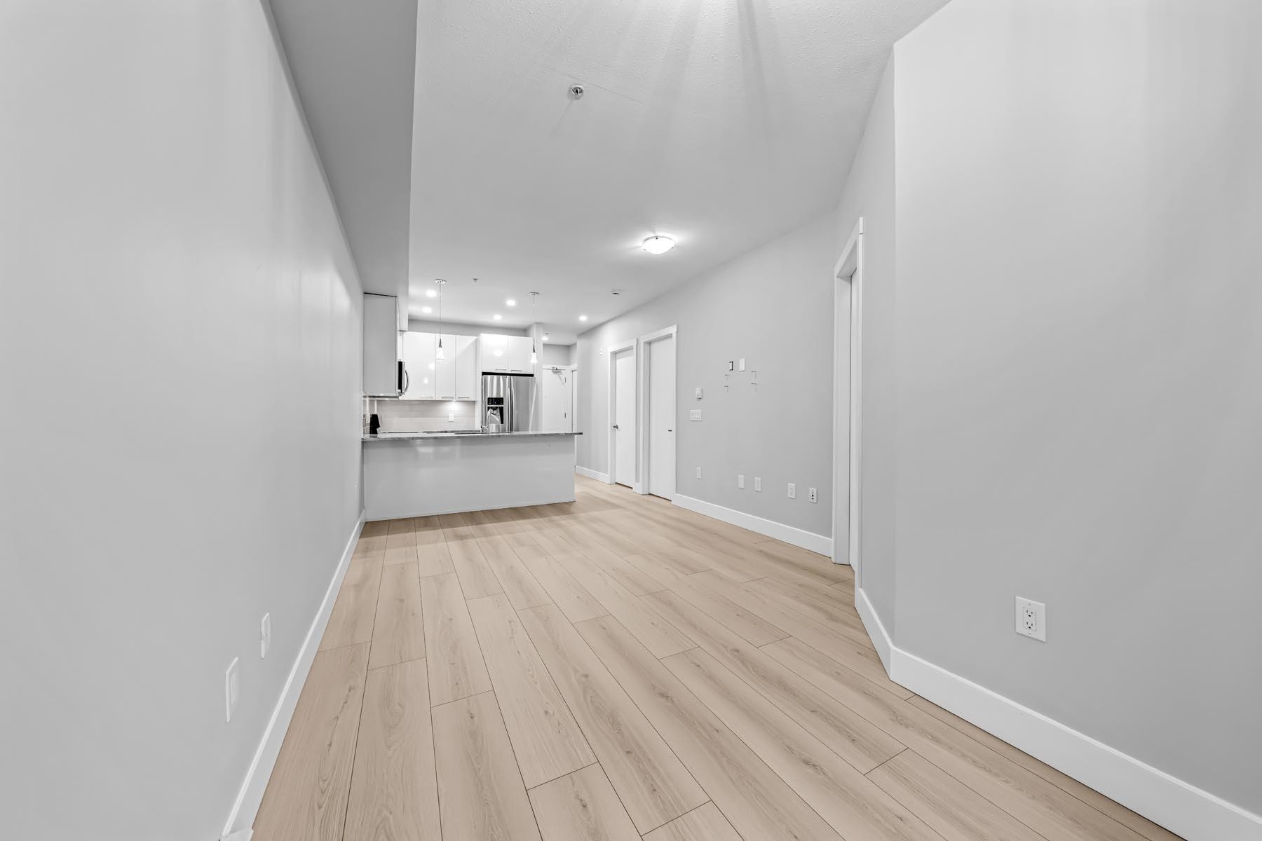 208-20175 53 Avenue, Langley, BC - Indoor Photo Showing Other Room