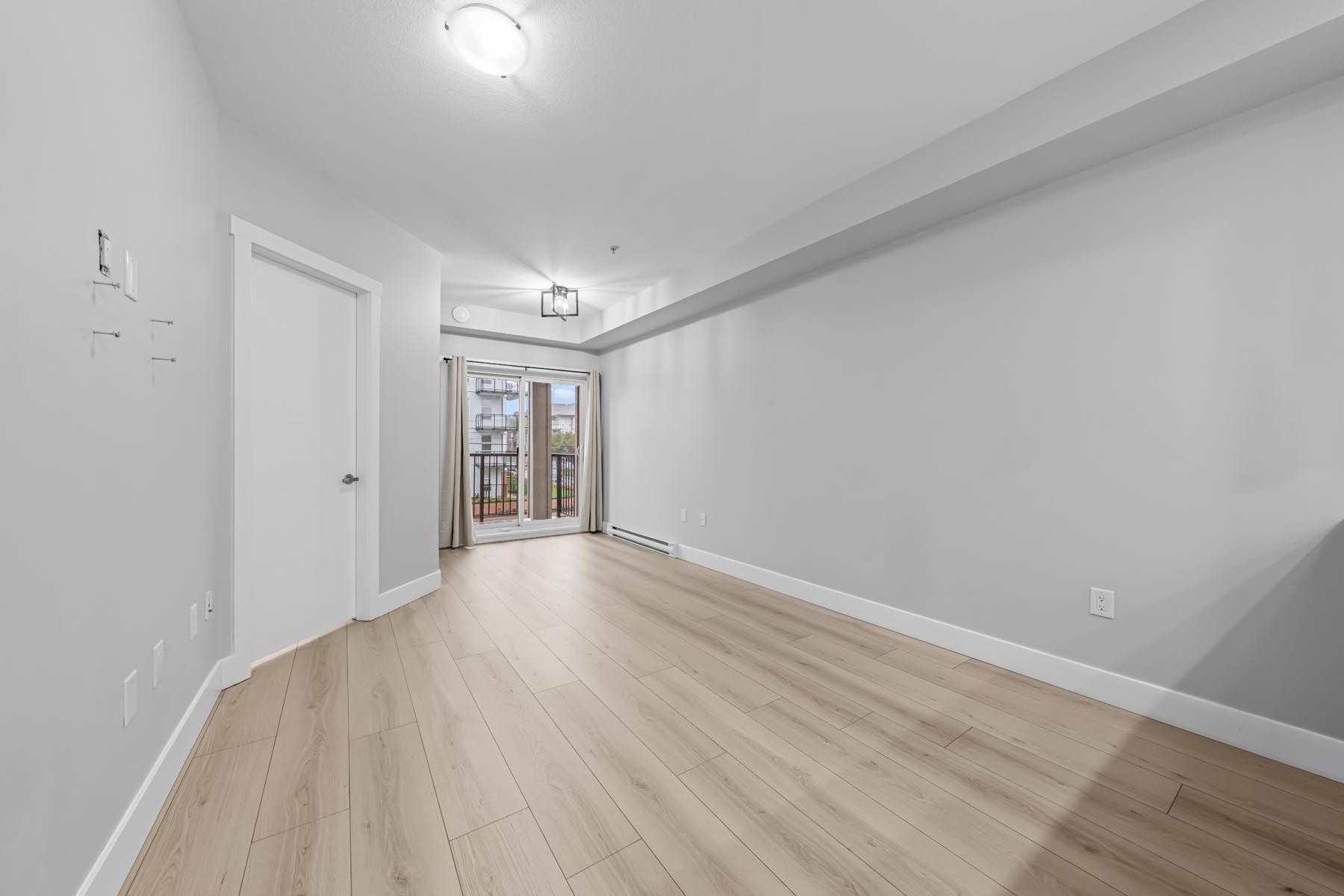 208-20175 53 Avenue, Langley, BC - Indoor Photo Showing Other Room