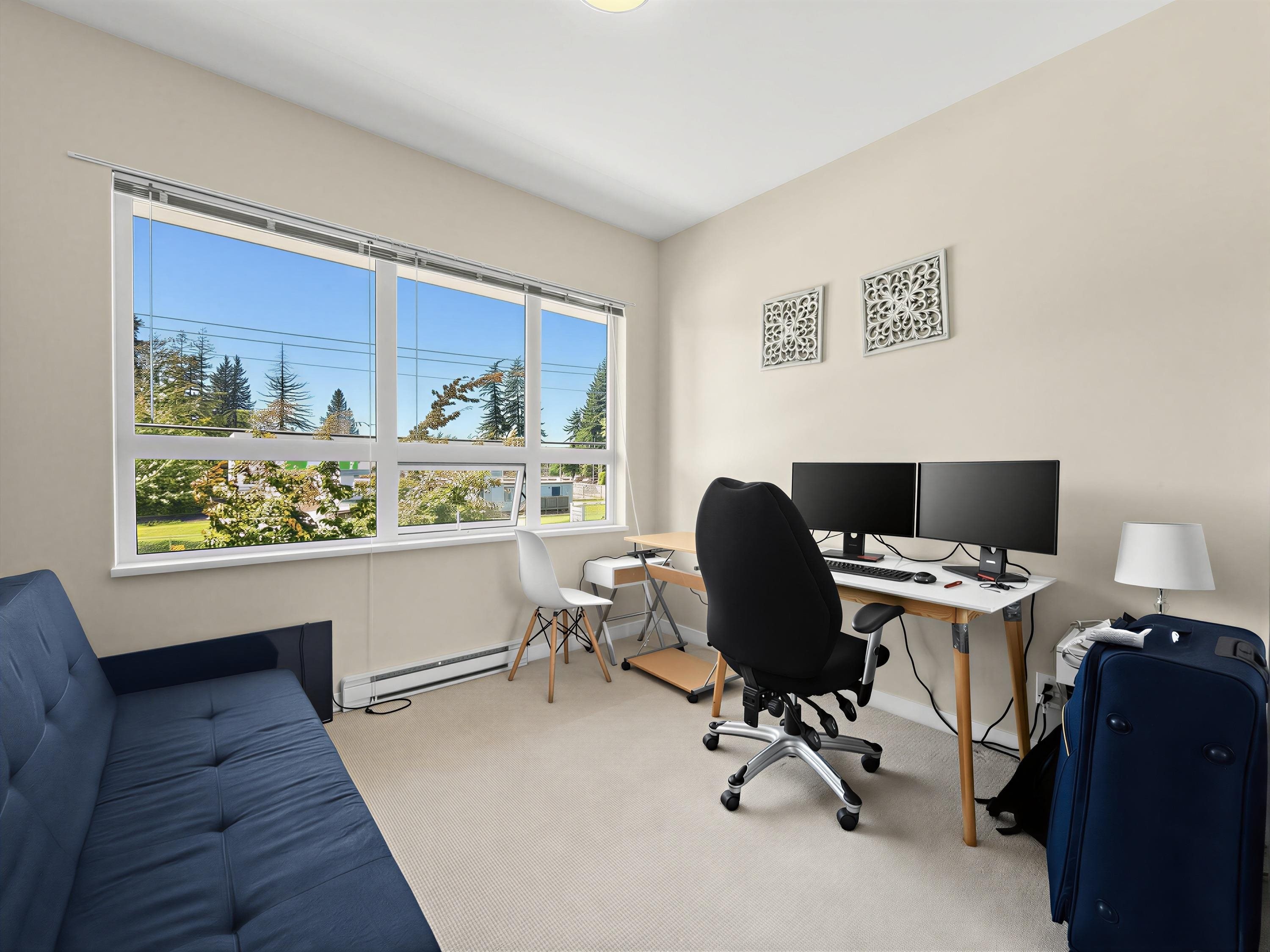 126-13228 Old Yale Road, Surrey, BC - Indoor Photo Showing Office