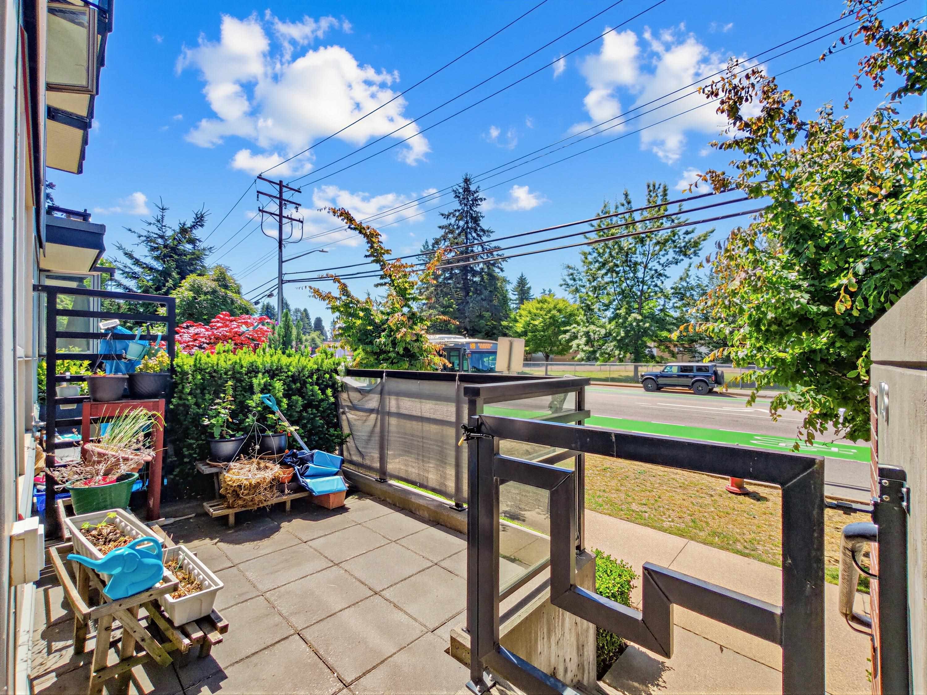 126-13228 Old Yale Road, Surrey, BC - Outdoor