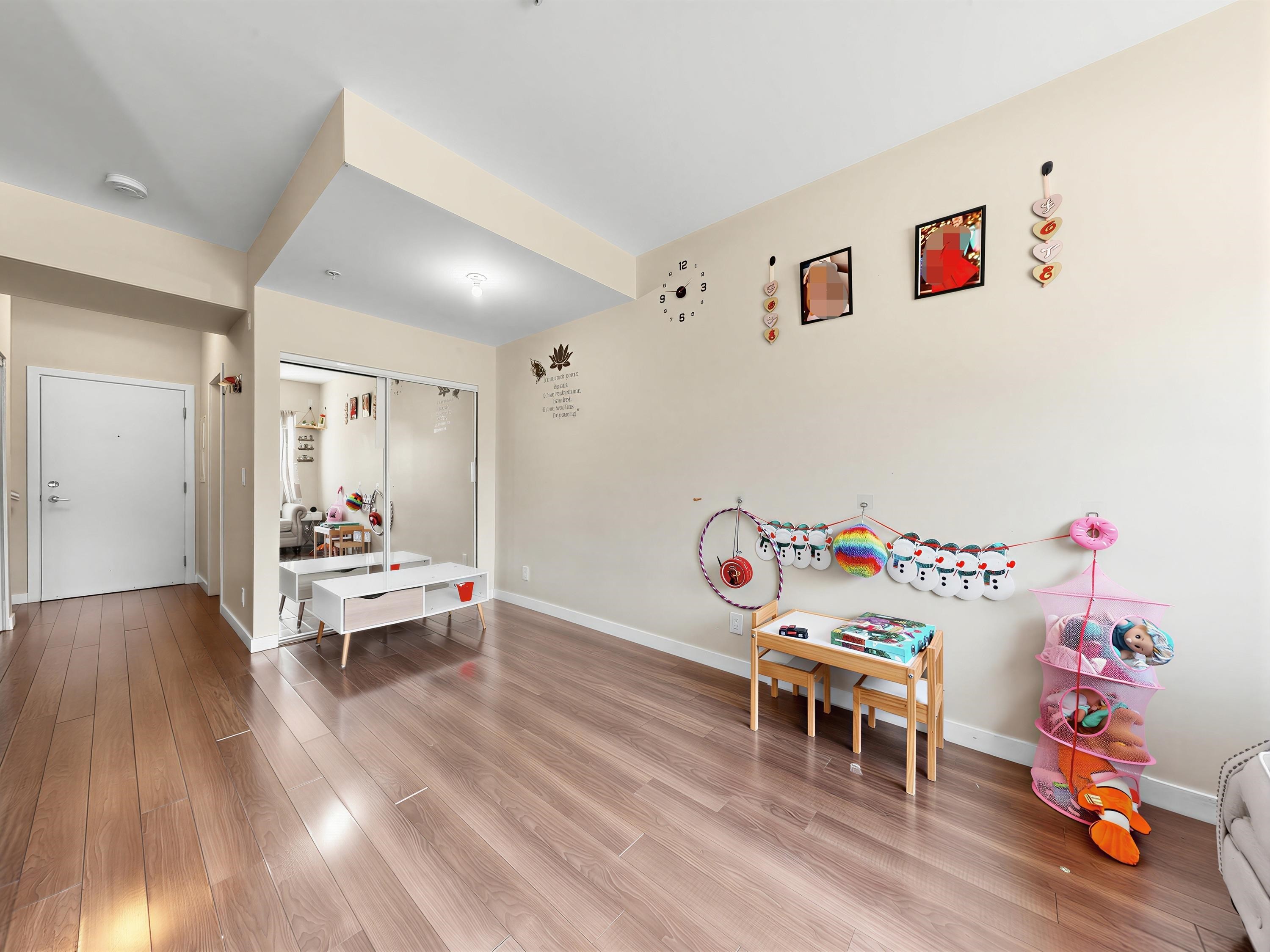 126-13228 Old Yale Road, Surrey, BC - Indoor Photo Showing Other Room