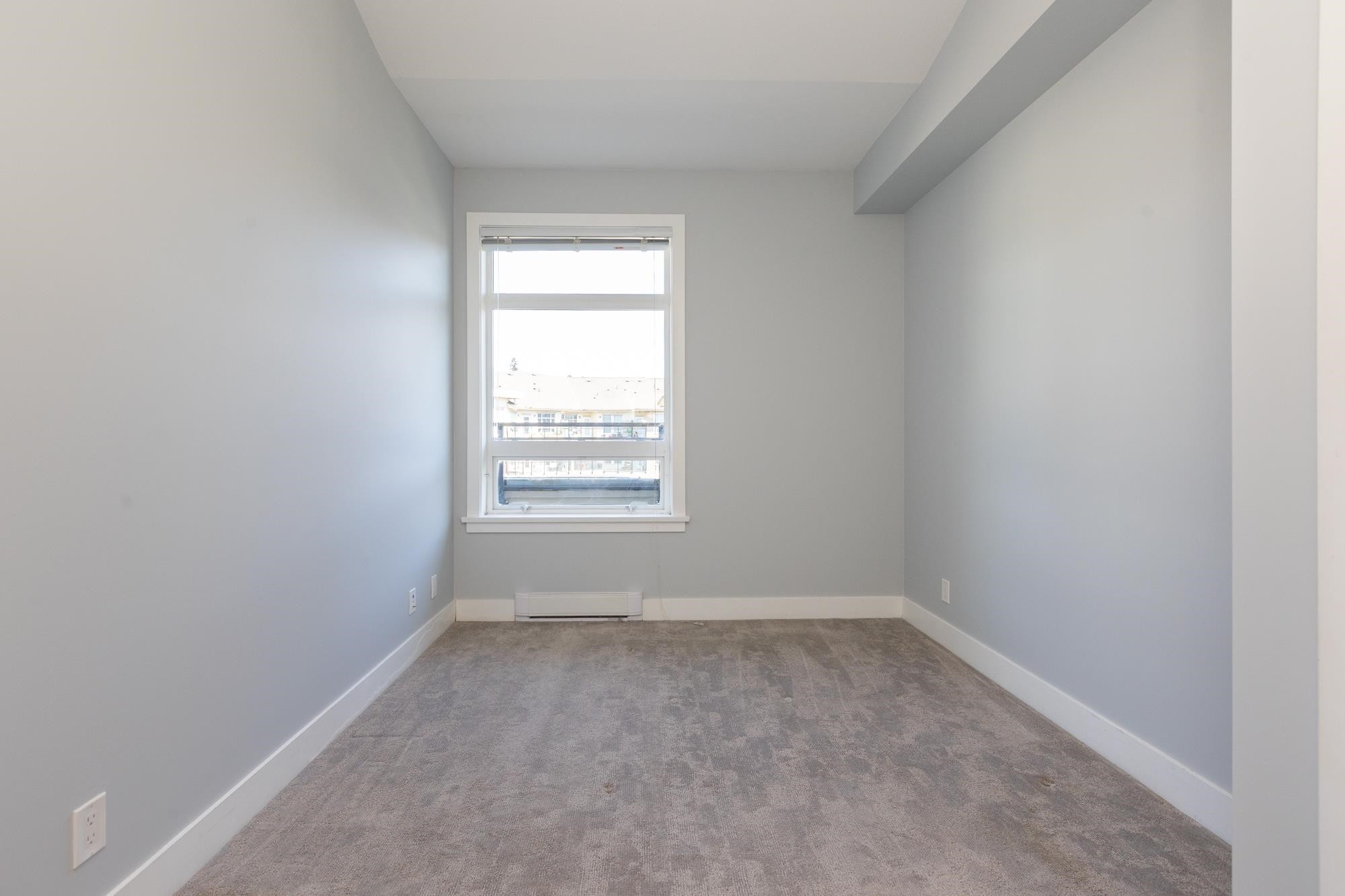 B401-20211 66 Avenue, Langley, BC - Indoor Photo Showing Other Room