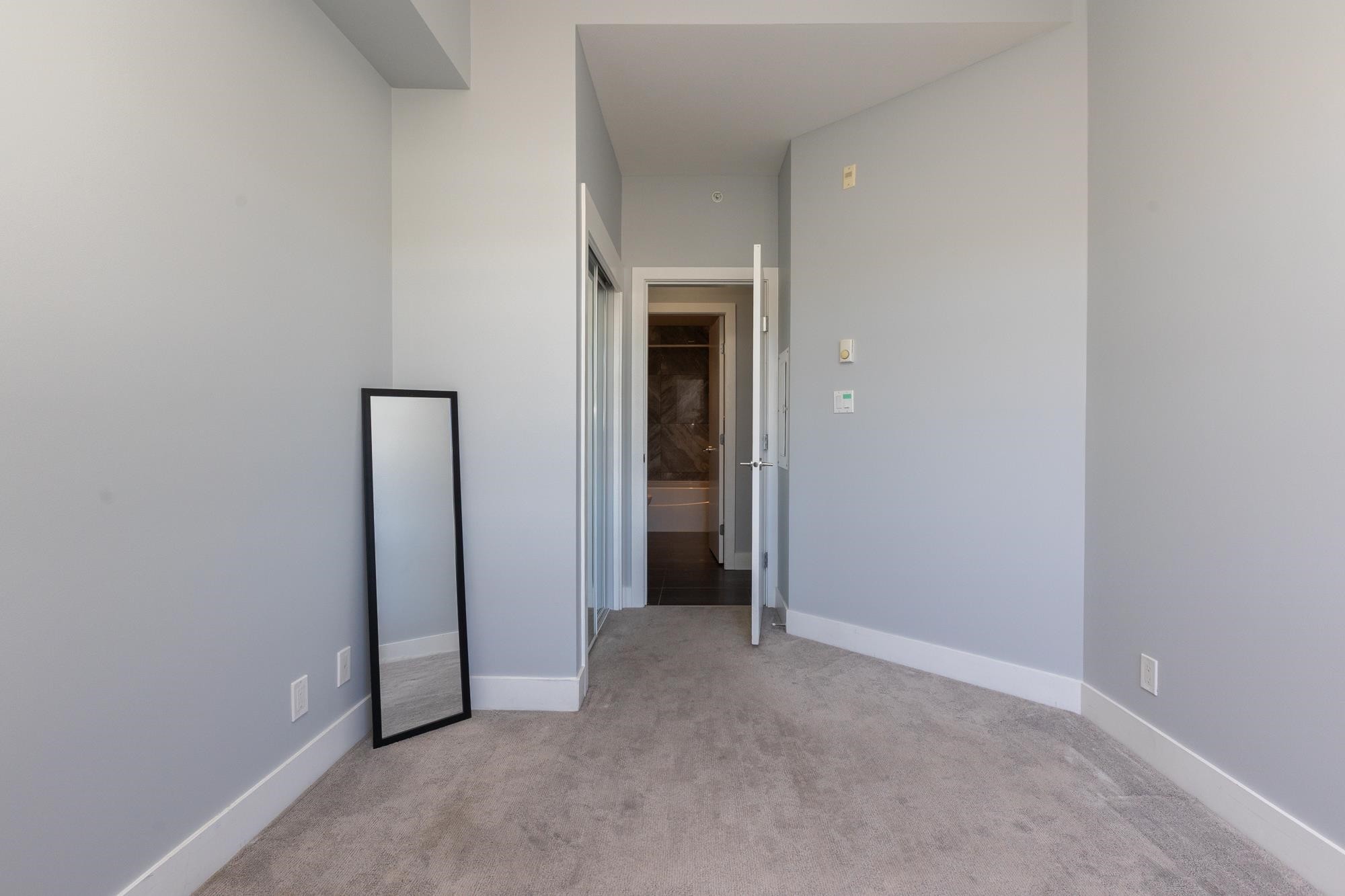 B401-20211 66 Avenue, Langley, BC - Indoor Photo Showing Other Room
