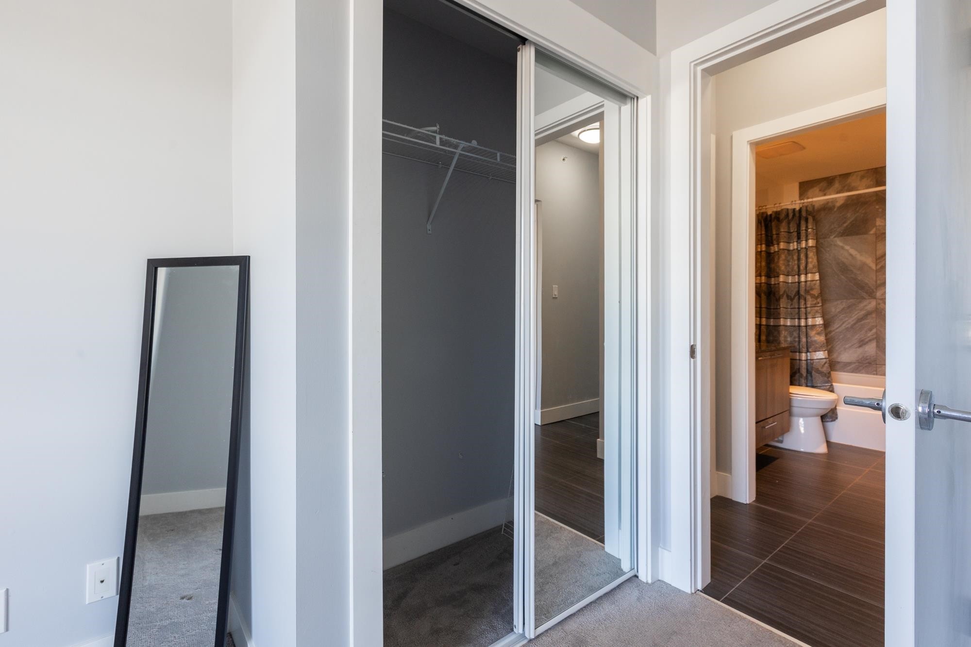 B401-20211 66 Avenue, Langley, BC - Indoor