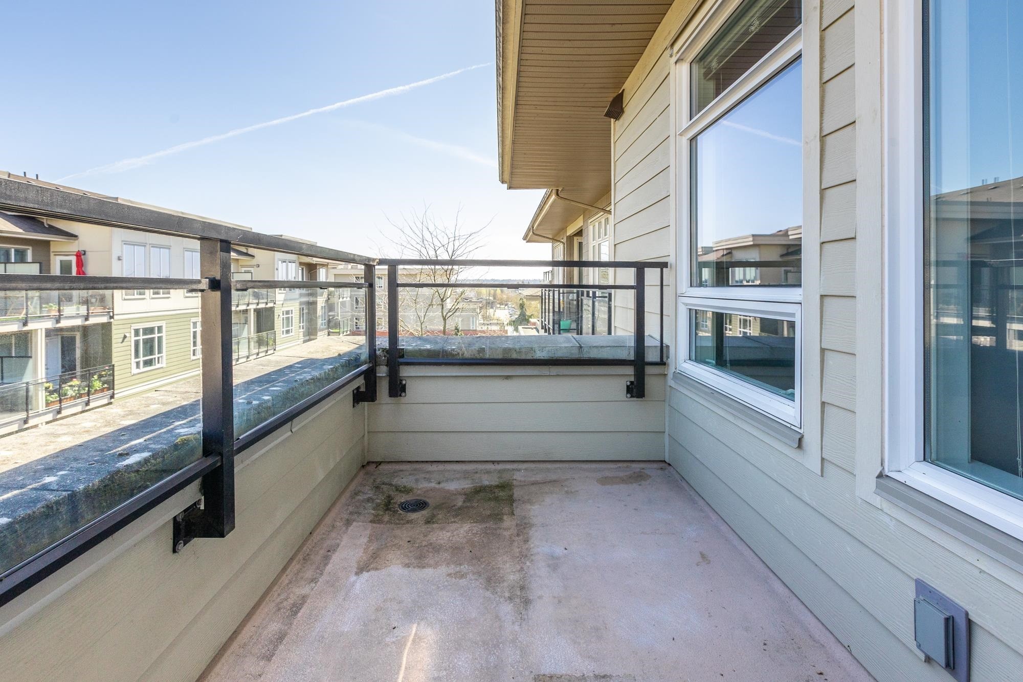 B401-20211 66 Avenue, Langley, BC - Outdoor With Exterior