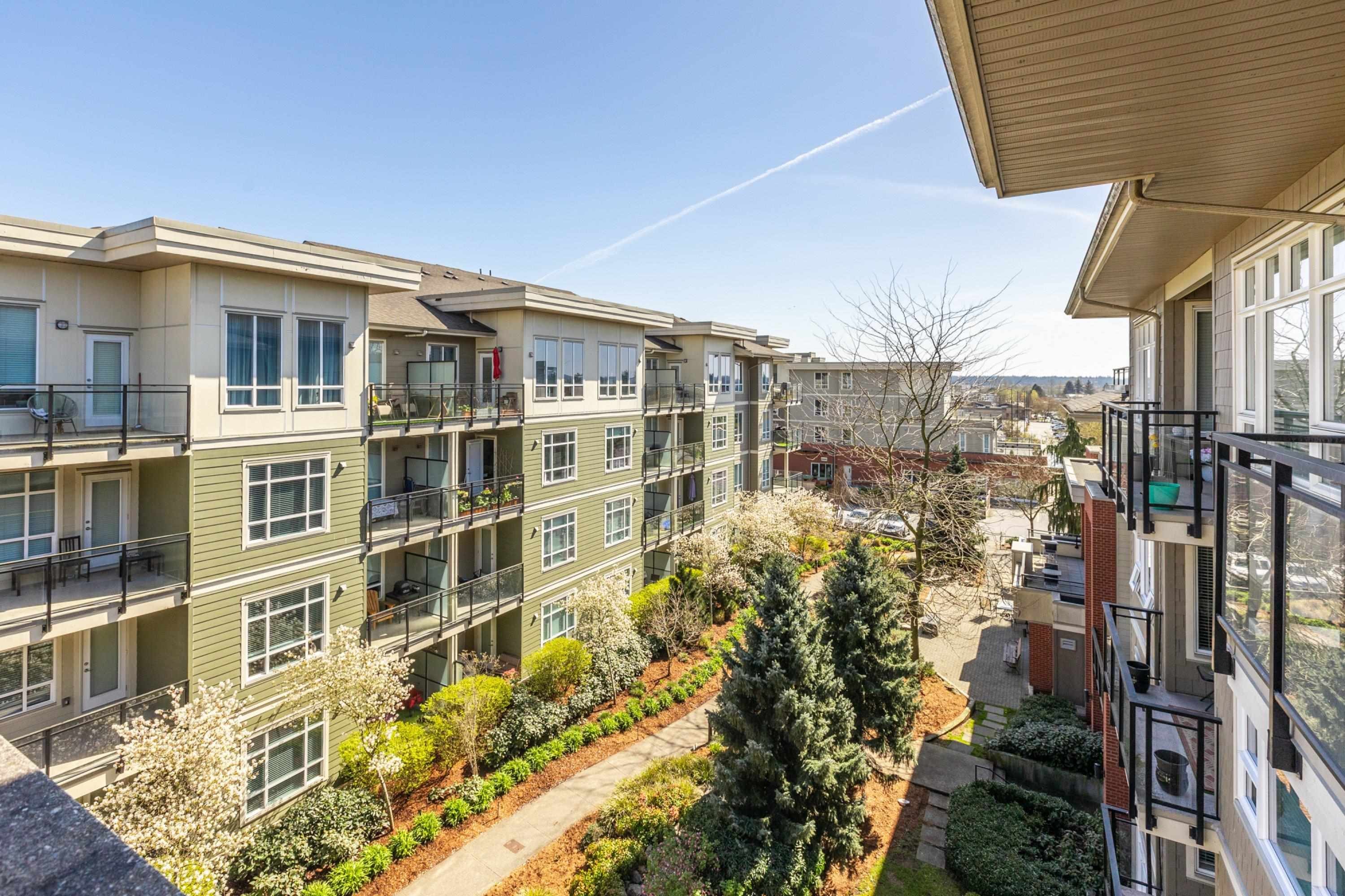 B401-20211 66 Avenue, Langley, BC - Outdoor