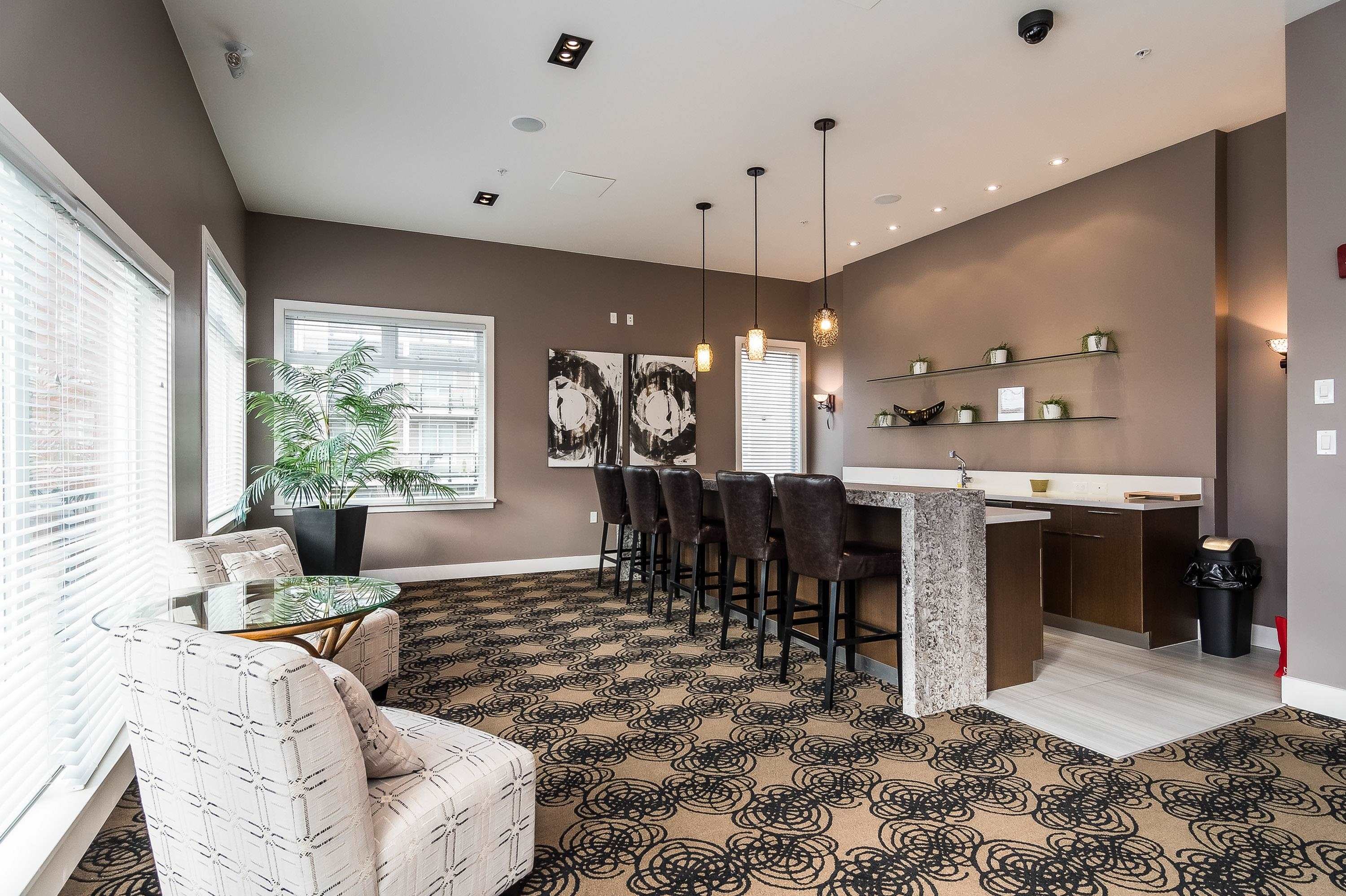 B401-20211 66 Avenue, Langley, BC - Indoor