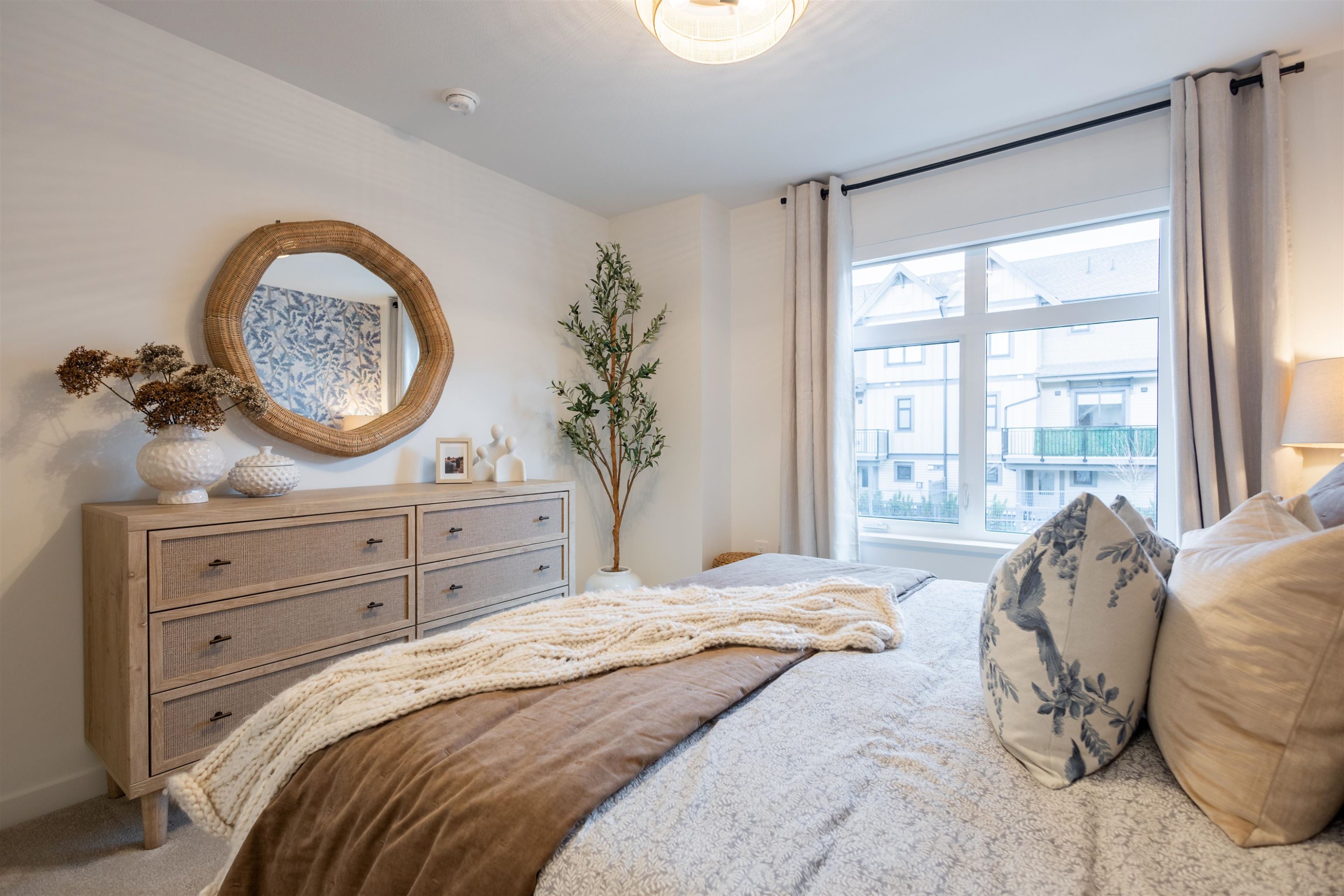 180-6951 204 Street, Langley, BC - Indoor Photo Showing Bedroom