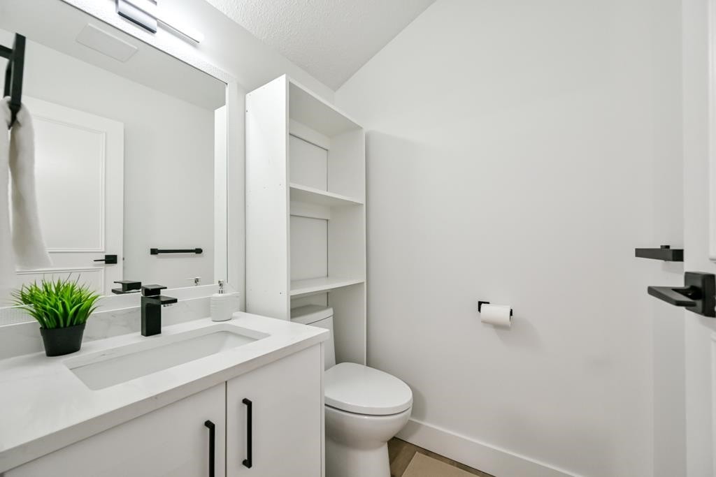 2-2998 Mouat Drive, Abbotsford, BC - Indoor Photo Showing Bathroom