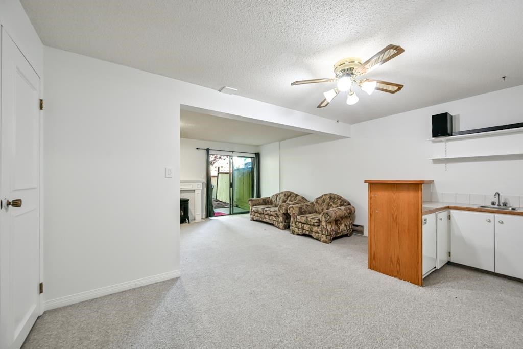 2-2998 Mouat Drive, Abbotsford, BC - Indoor