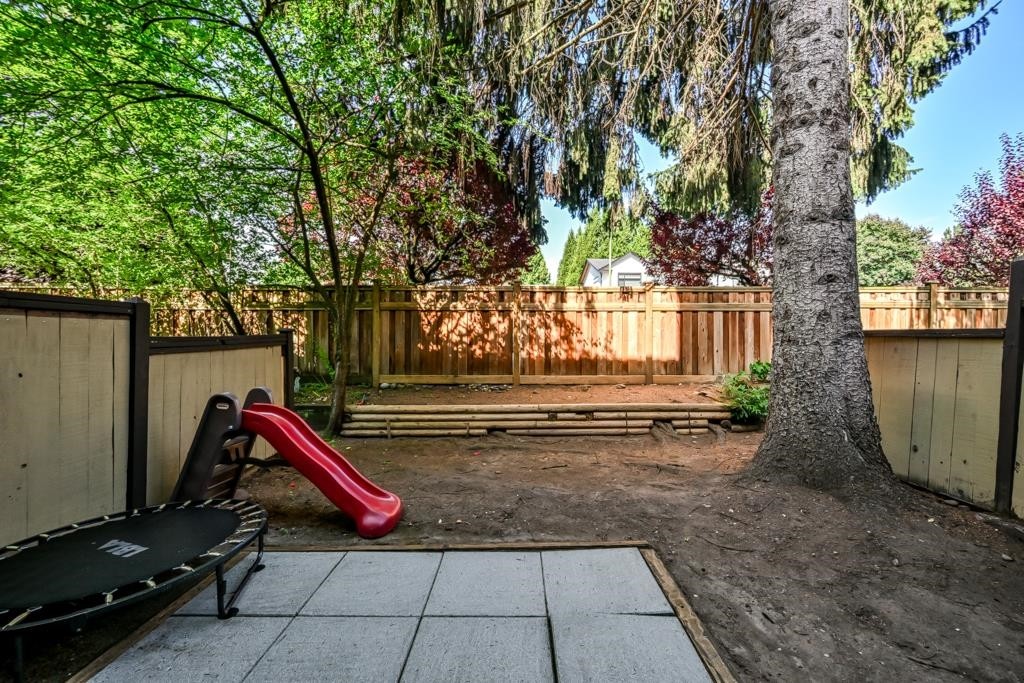 2-2998 Mouat Drive, Abbotsford, BC - Outdoor