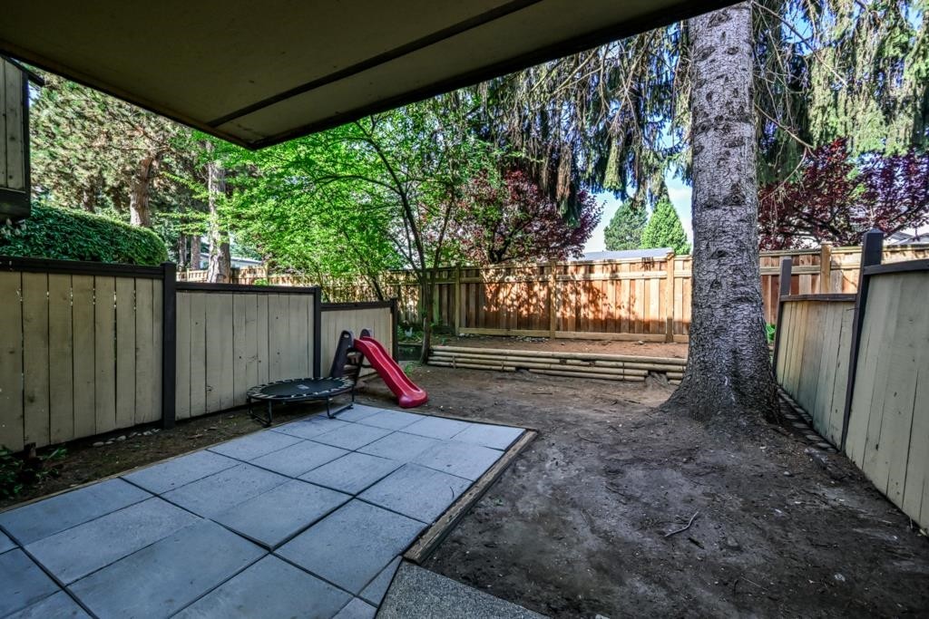 2-2998 Mouat Drive, Abbotsford, BC - Outdoor
