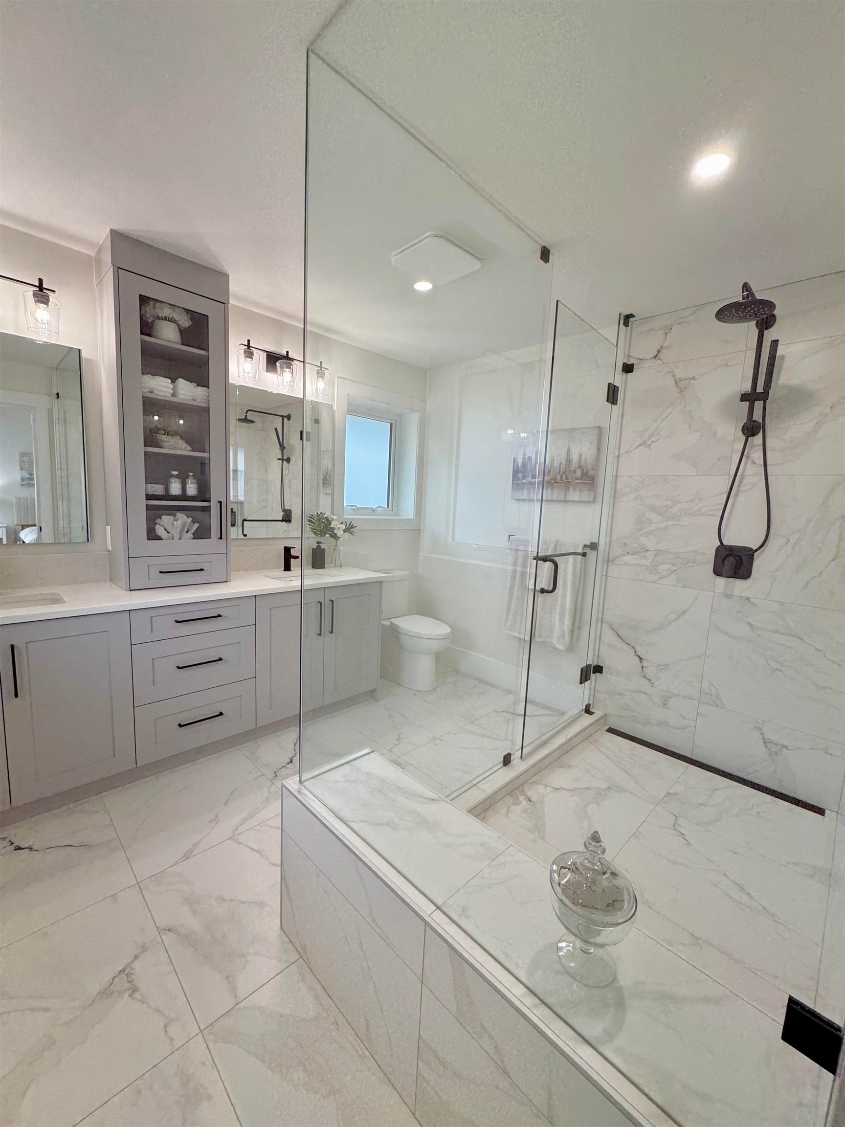 20823 33A Avenue, Langley, BC - Indoor Photo Showing Bathroom