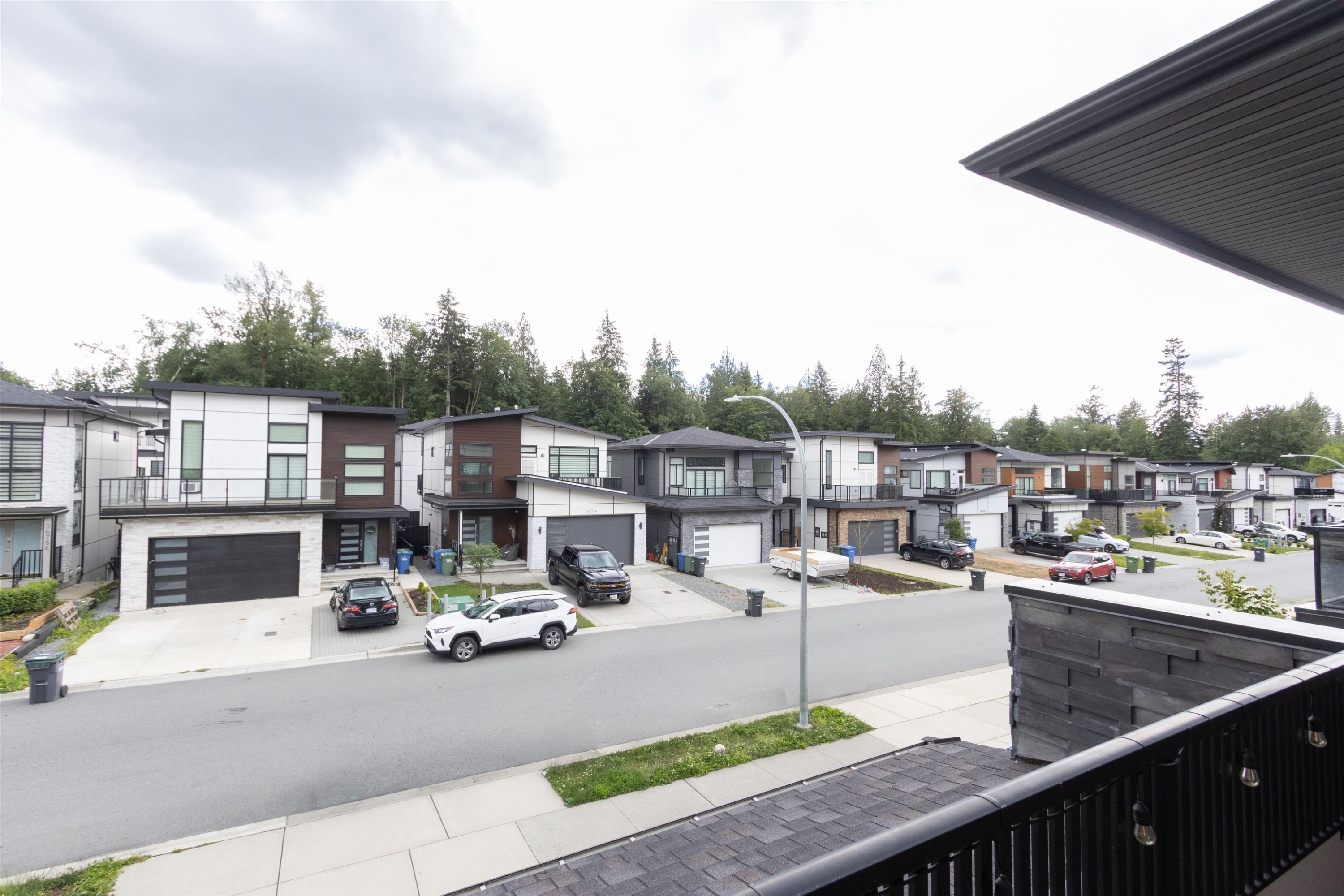 36743 Carl Creek Crescent, Abbotsford, BC - Outdoor